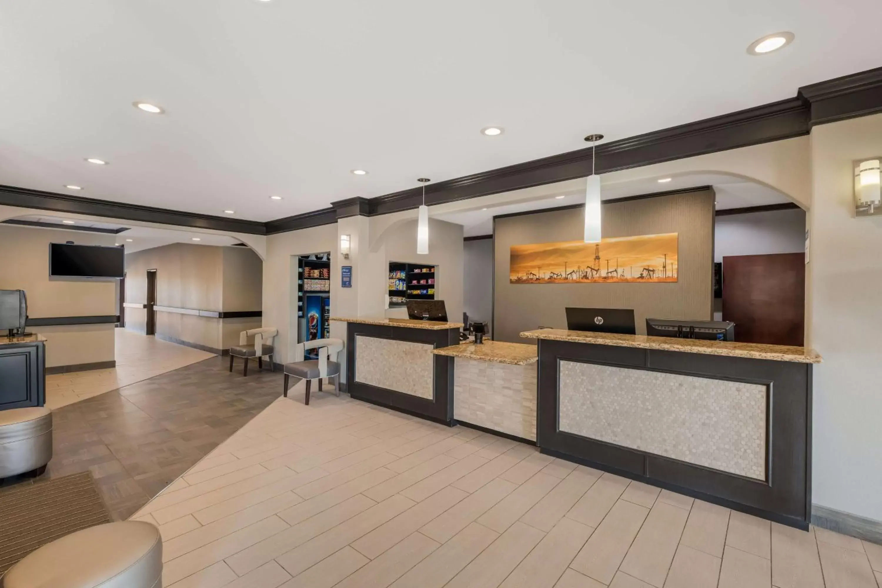 Lobby or reception, Lobby/Reception in Best Western South Plains Inn & Suites