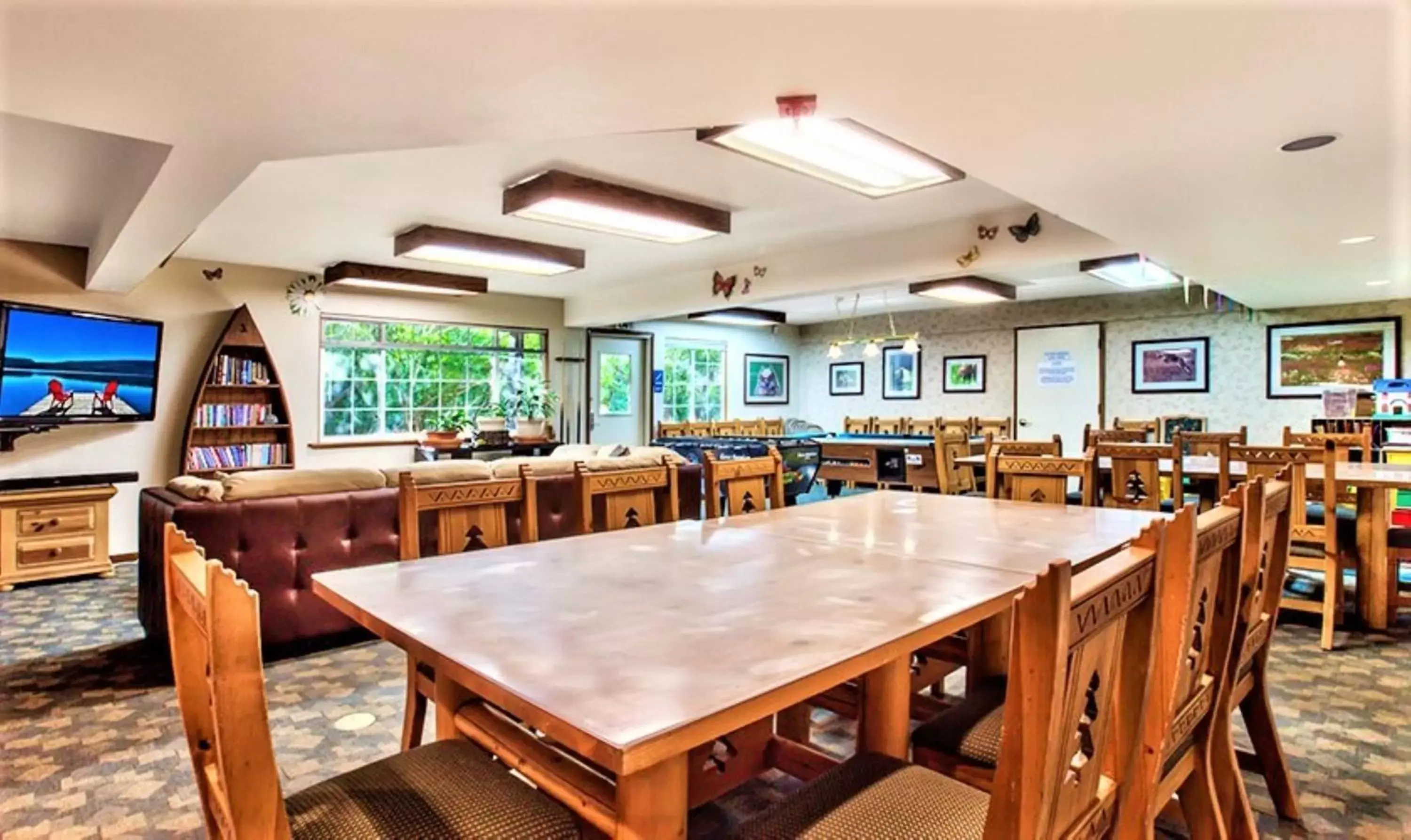 Game Room, Restaurant/Places to Eat in The Tahoe Beach & Ski Club Owners Association