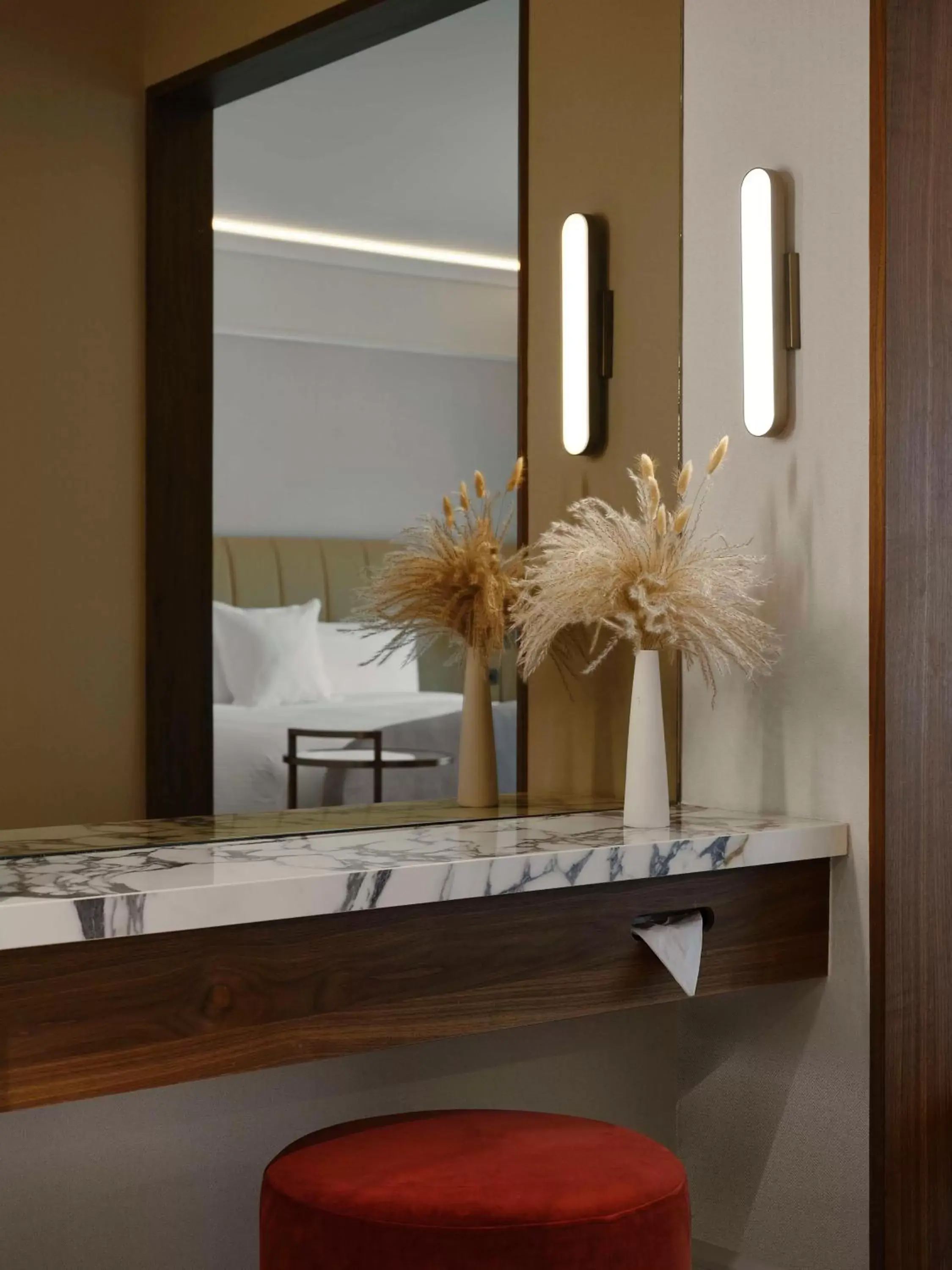 Photo of the whole room, Bathroom in Vogue Hotel Montreal Downtown, Curio Collection by Hilton