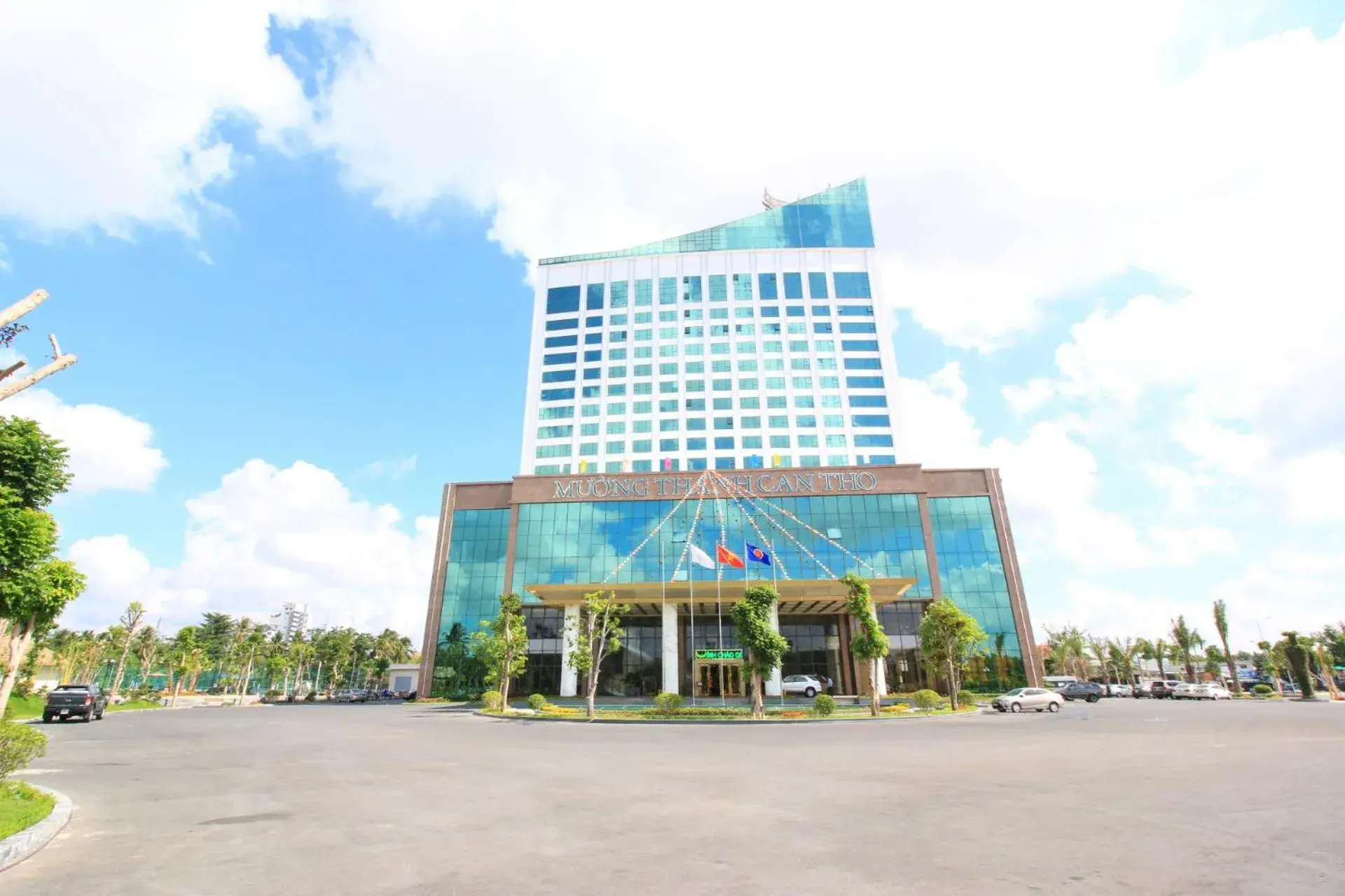 Property building in Muong Thanh Luxury Can Tho Hotel Property building in Muong Thanh Luxury Can Tho Hotel