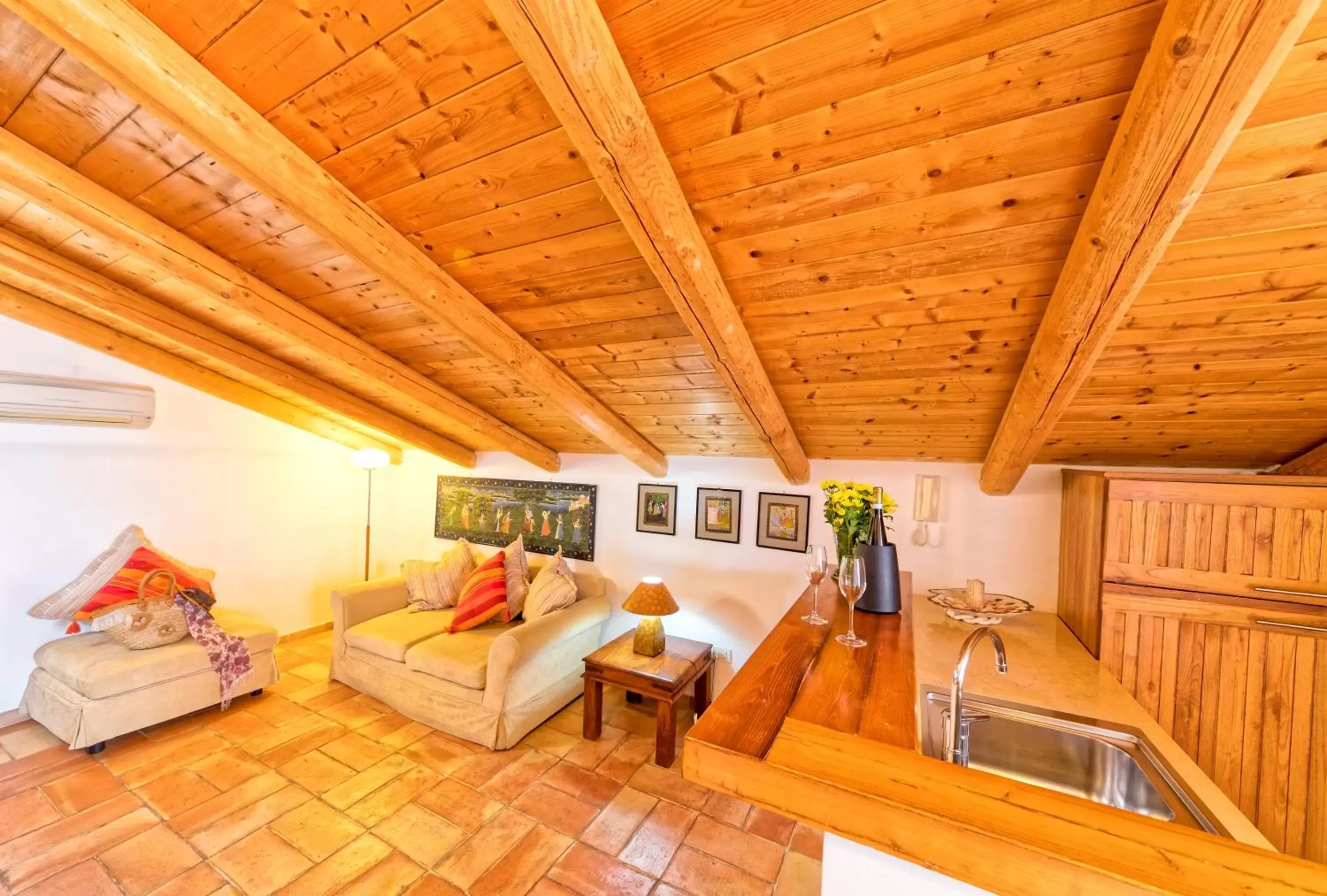 Kitchen or kitchenette, Seating Area in Villa Lieta