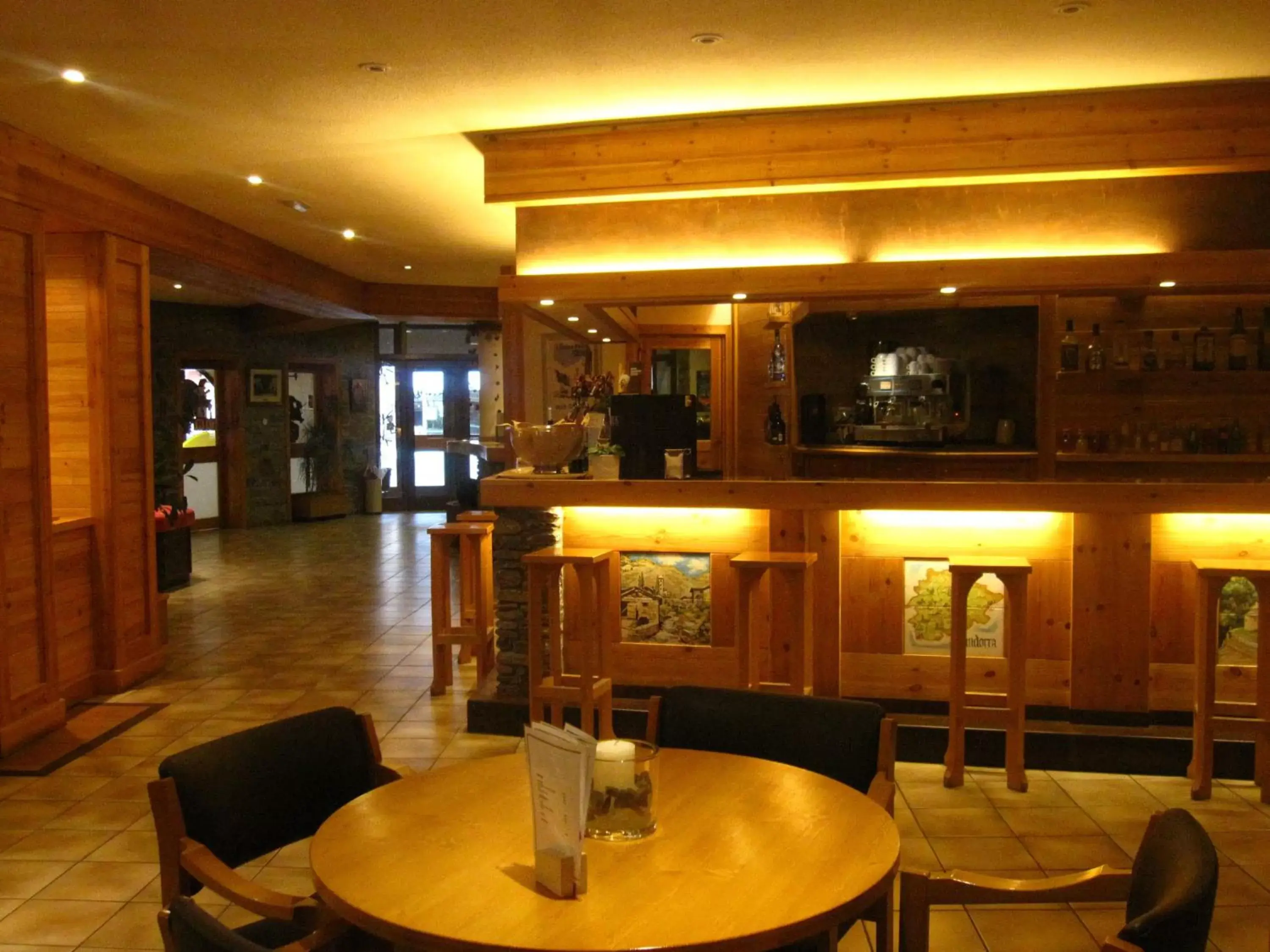 Restaurant/places to eat, Lounge/Bar in Hotel Bonavida