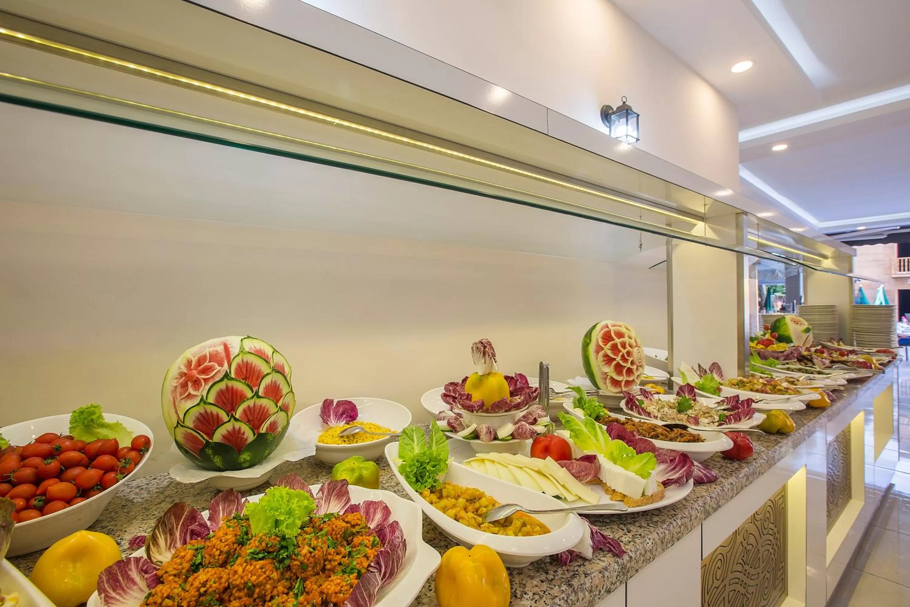 Food and drinks in Arsi Enfi City Beach Hotel