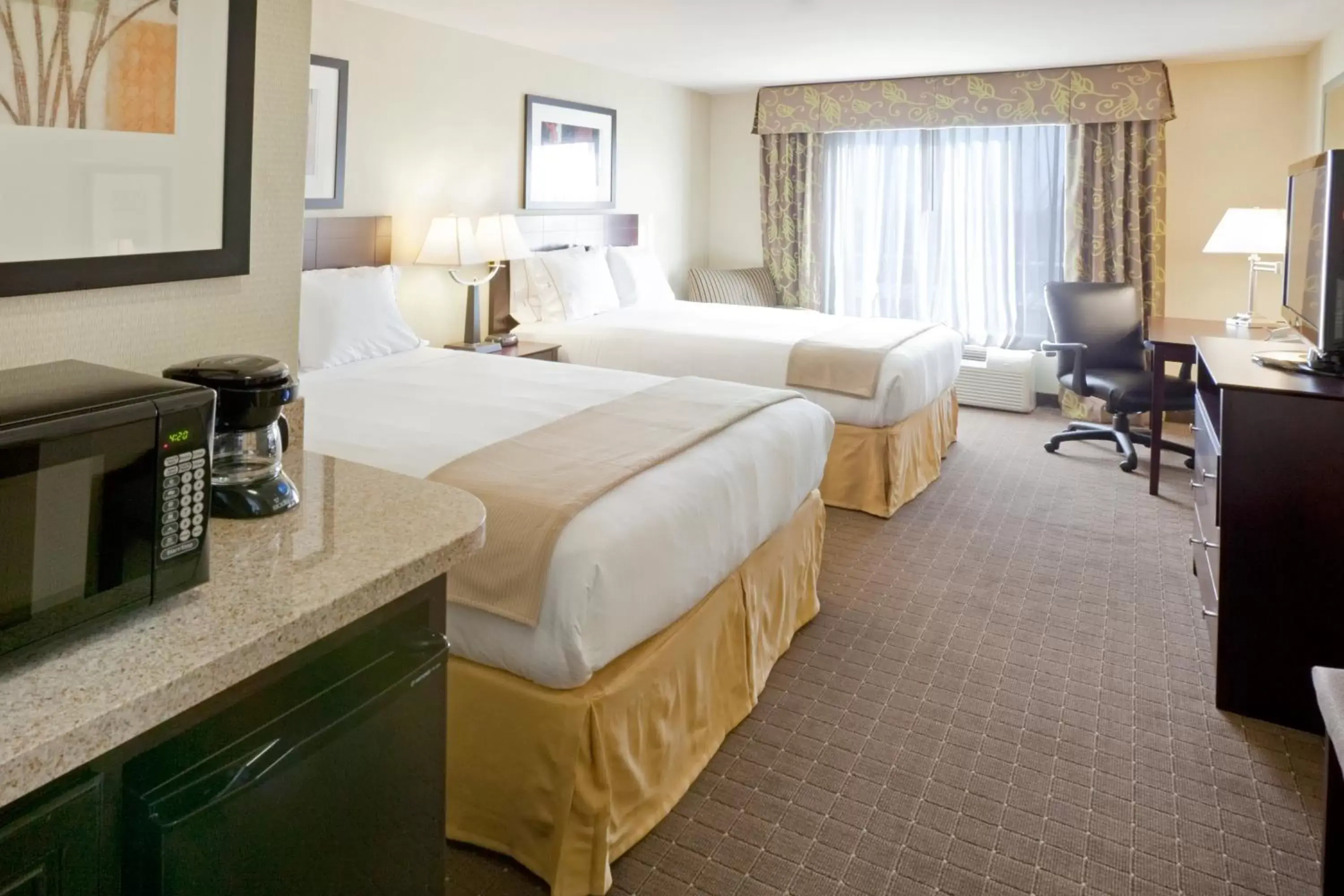 Photo of the whole room, Bed in Holiday Inn Express Hotel & Suites Eagle Pass, an IHG Hotel