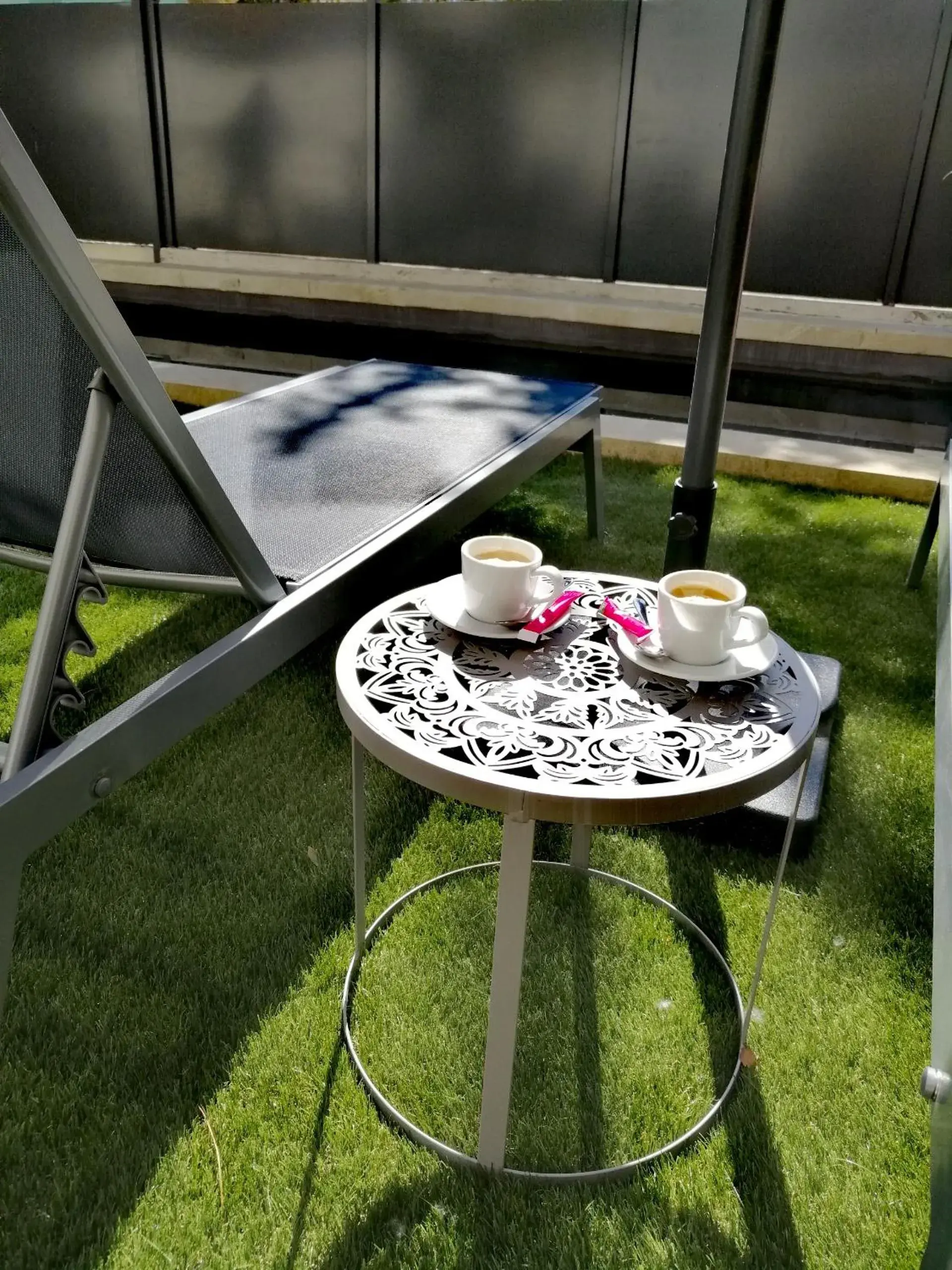 Lounge or bar in La Maison Grivolas Appartements et Maison d'hôtes Lounge or bar in La Maison Grivolas Appartements et Maison d'hôtes