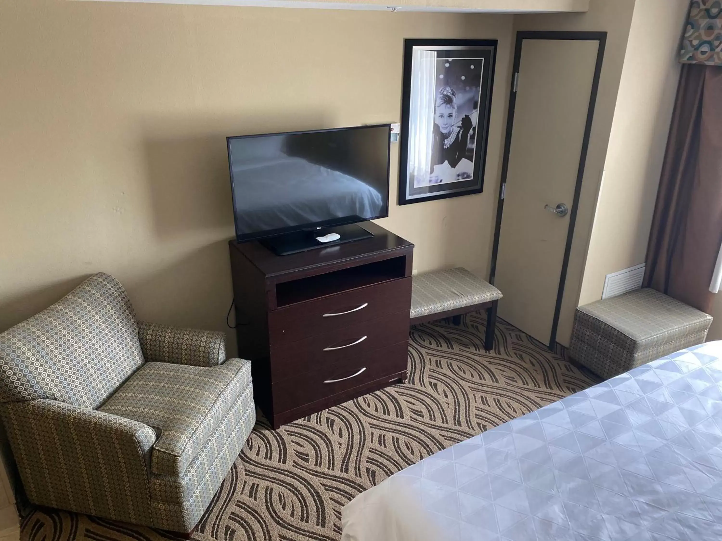 King Suite in Doubletree By Hilton Fort Worth Fossil Creek King Suite in Doubletree By Hilton Fort Worth Fossil Creek