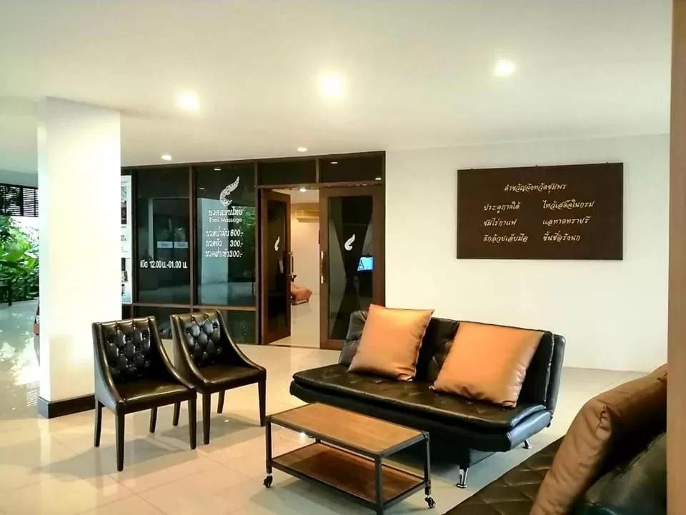 Living room in Nana Buri Hotel