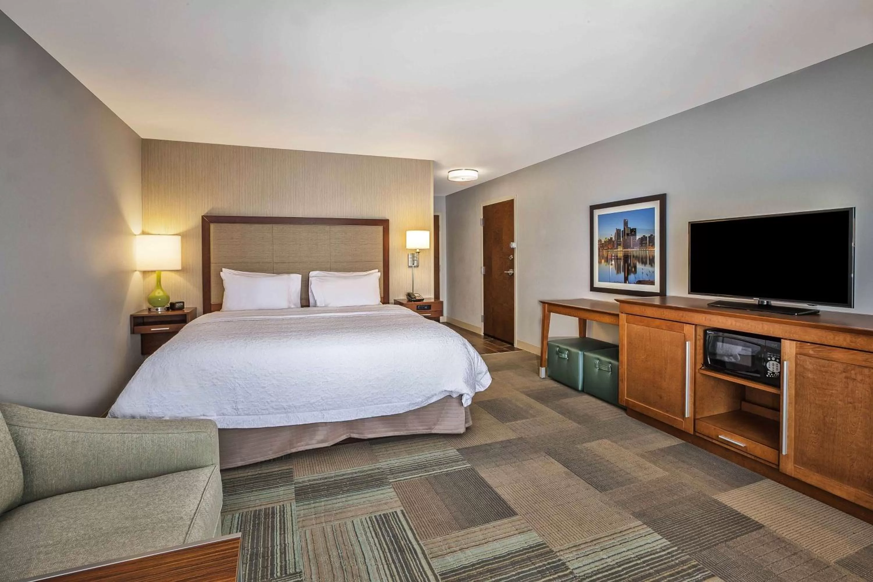 Bed in Hampton Inn by Hilton West Bloomfield Novi
