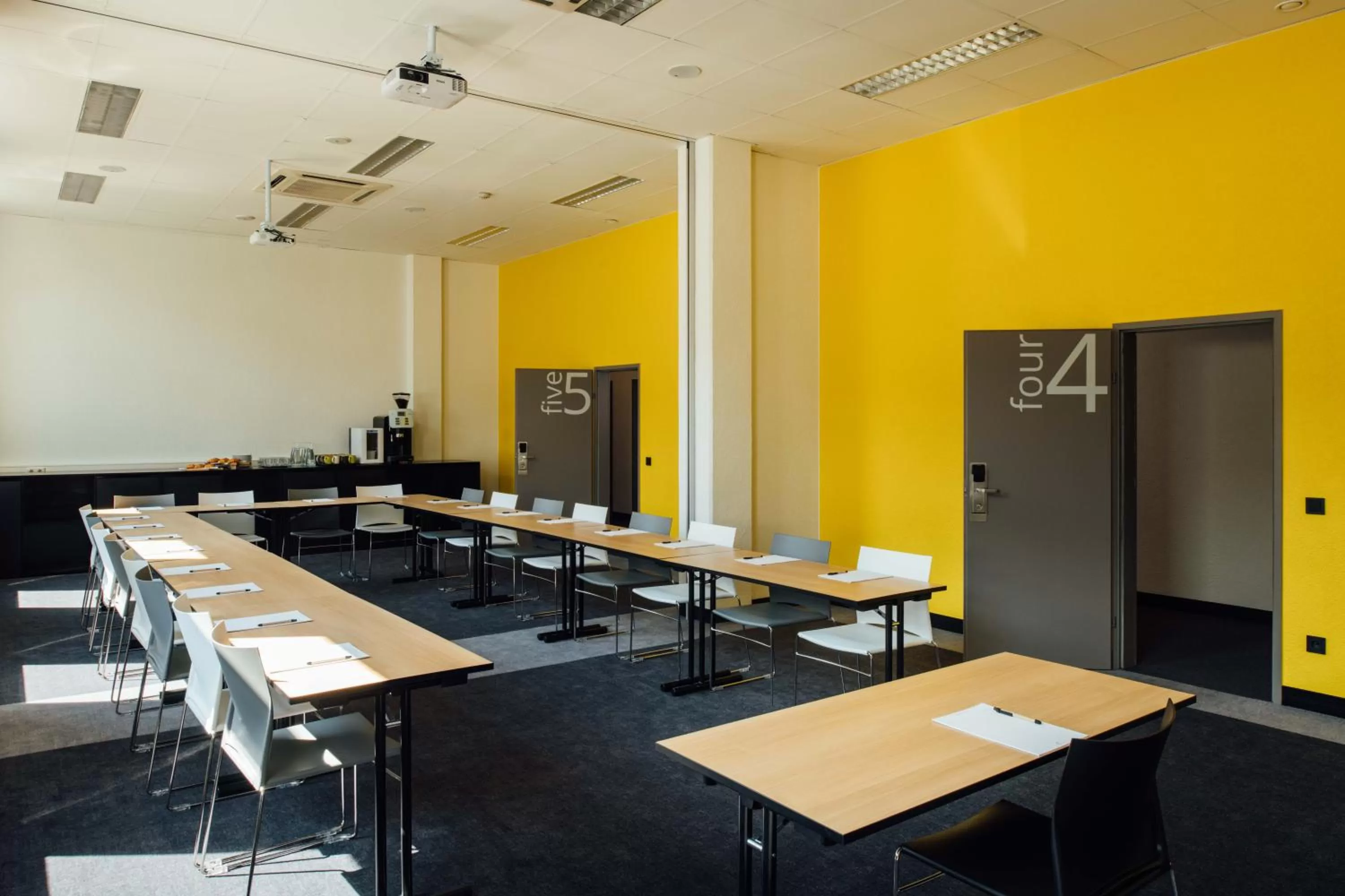 Meeting/conference room in Vienna House Easy by Wyndham Cracow