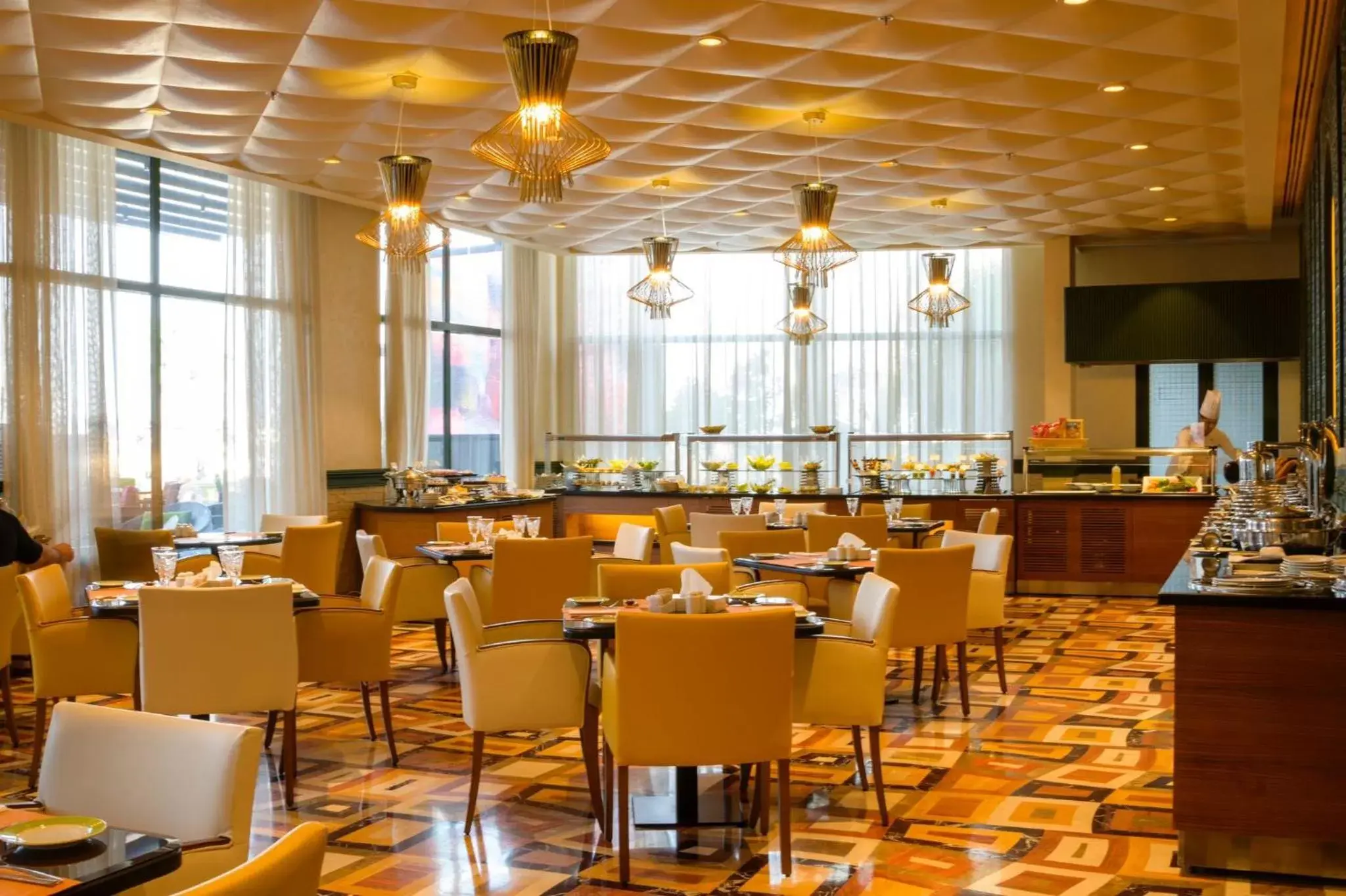 Restaurant/Places to Eat in Elite Resort & Spa