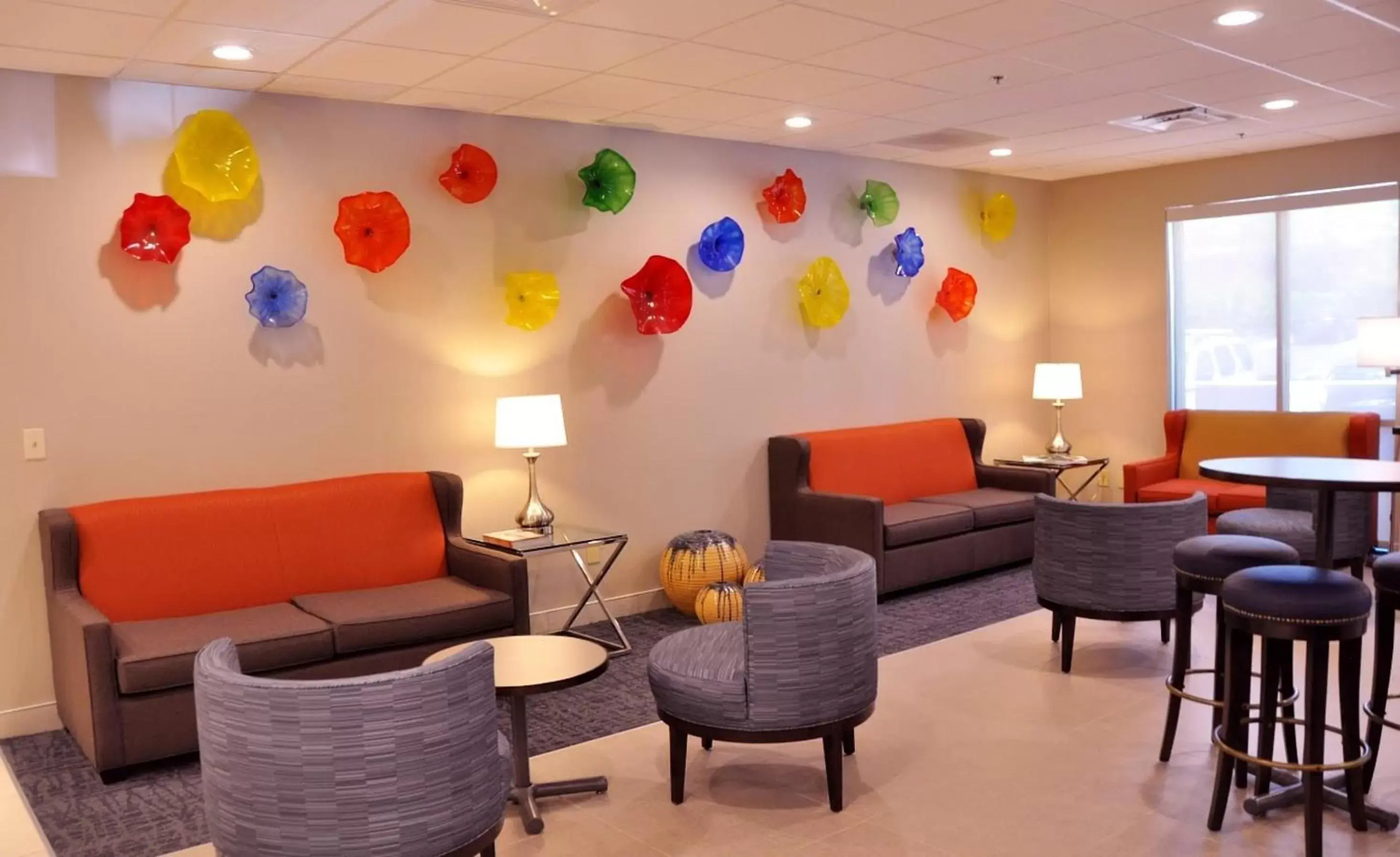 Lobby or reception, Seating Area in Best Western Plus Roswell/Alpharetta