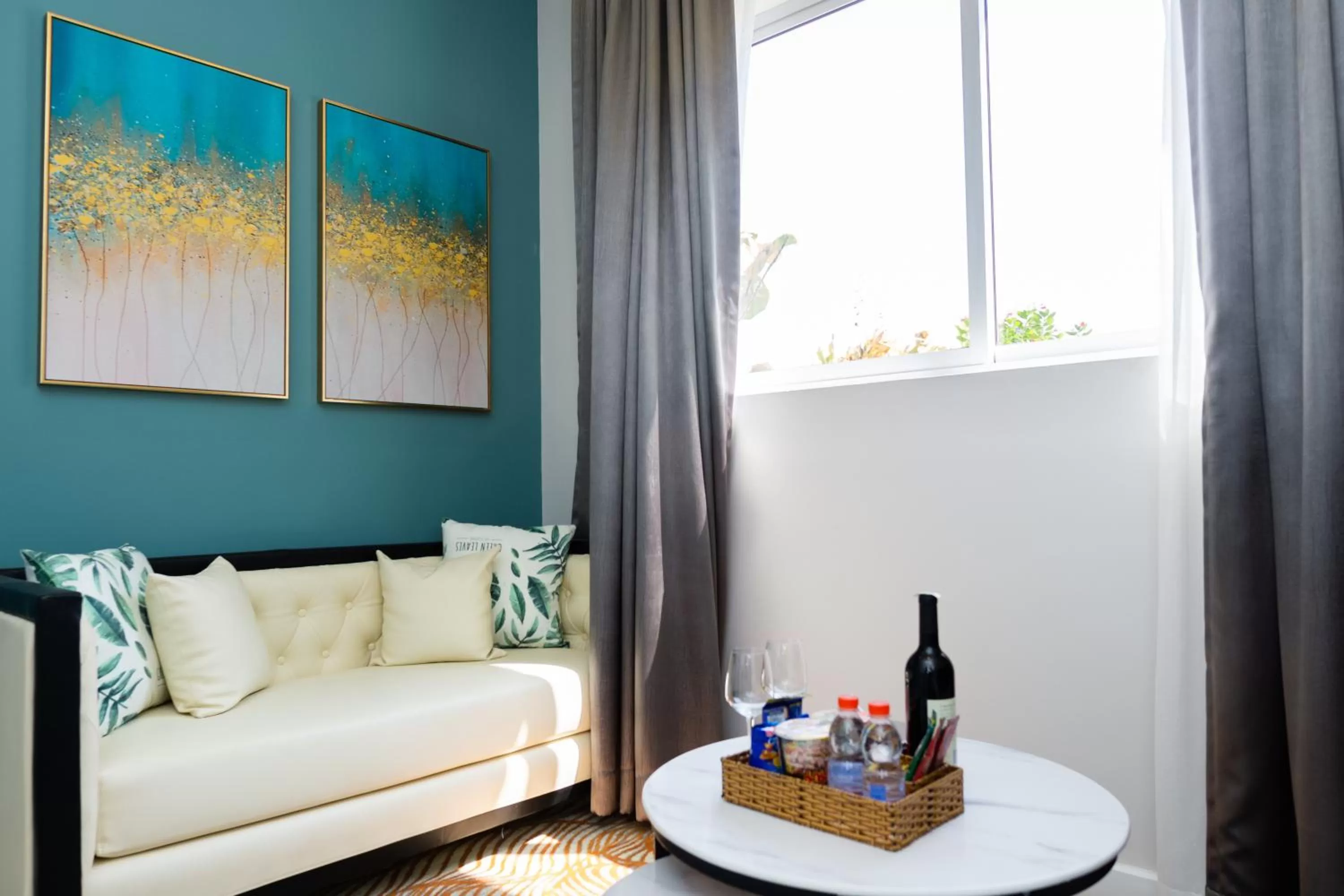 Seating area in Helen Fin Inn & Apartment