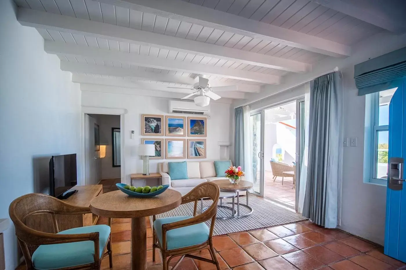 Seating Area in Windjammer Landing Villa Beach Resort