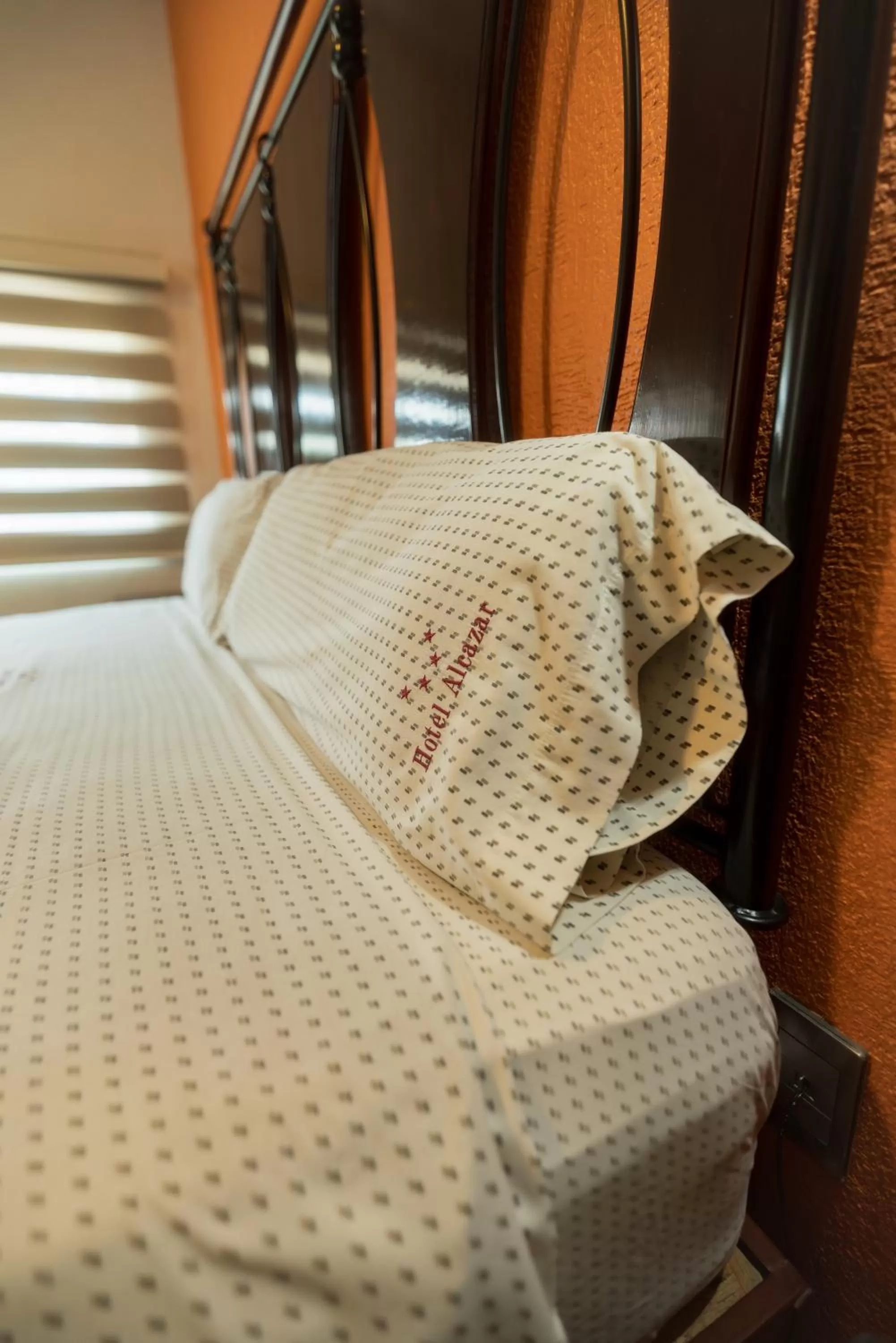 Bed in Hotel Alcazar - Guadalajara Centro Historico