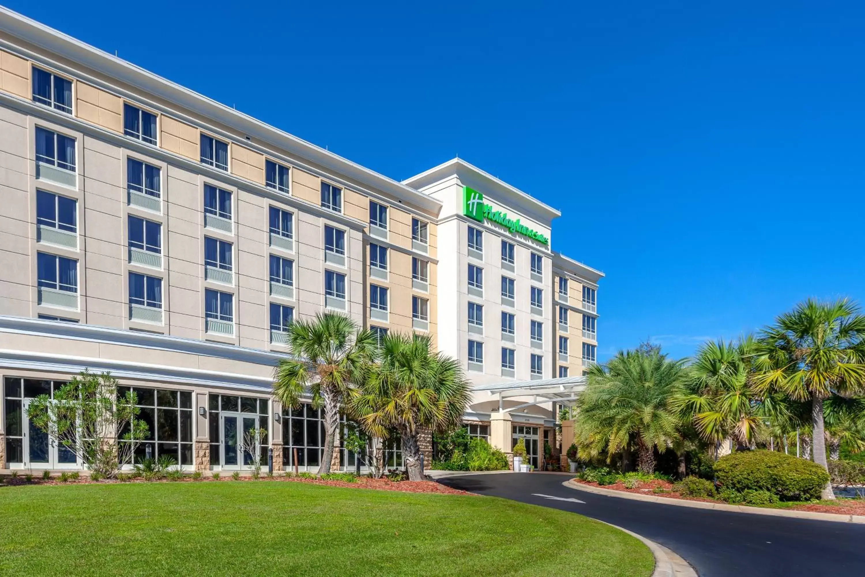 Property Building in Holiday Inn Hotel & Suites Tallahassee Conference Center North, an IHG Hotel