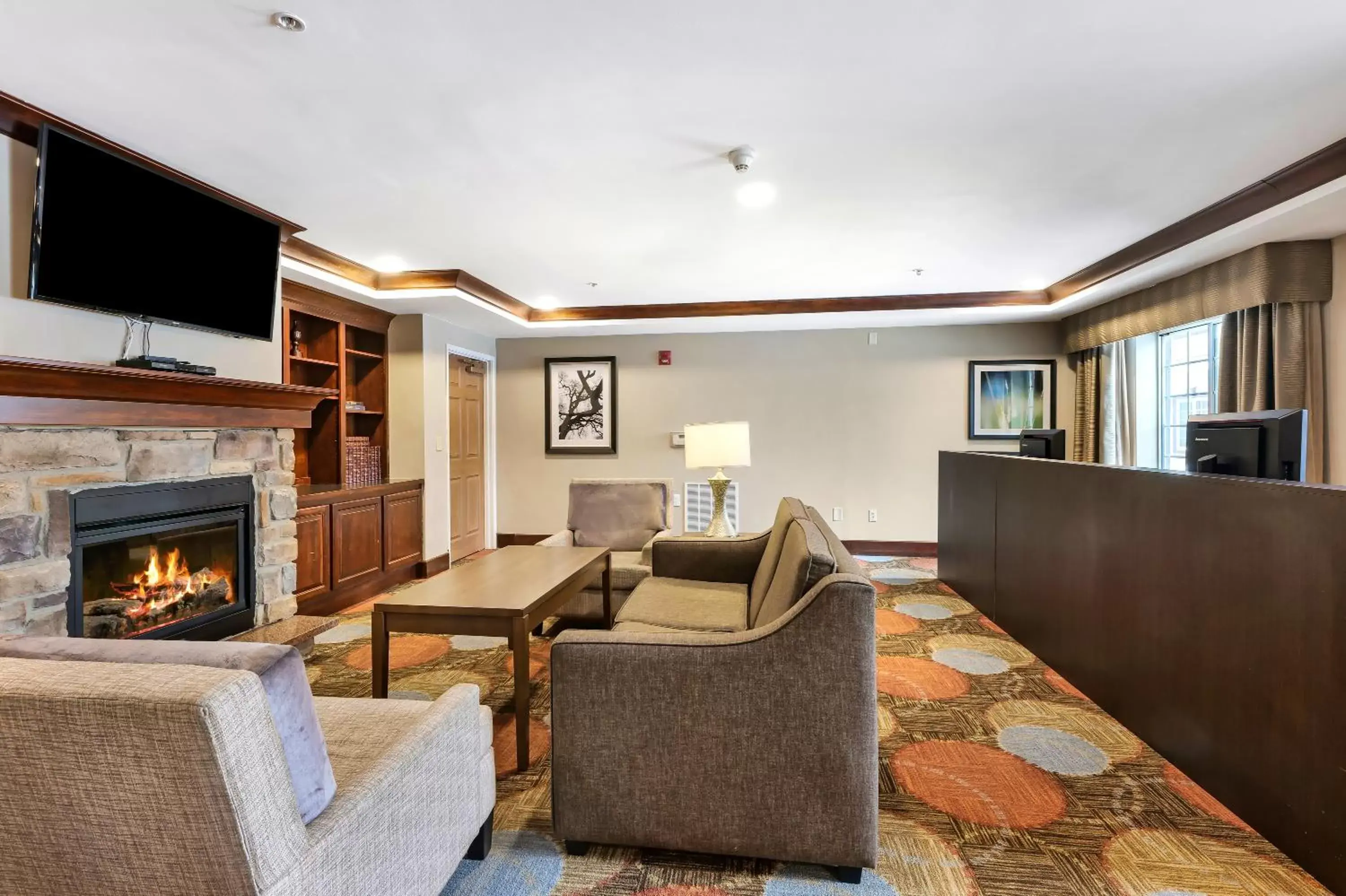 Business facilities, Seating Area in Staybridge Suites-Philadelphia/Mount Laurel, an IHG Hotel