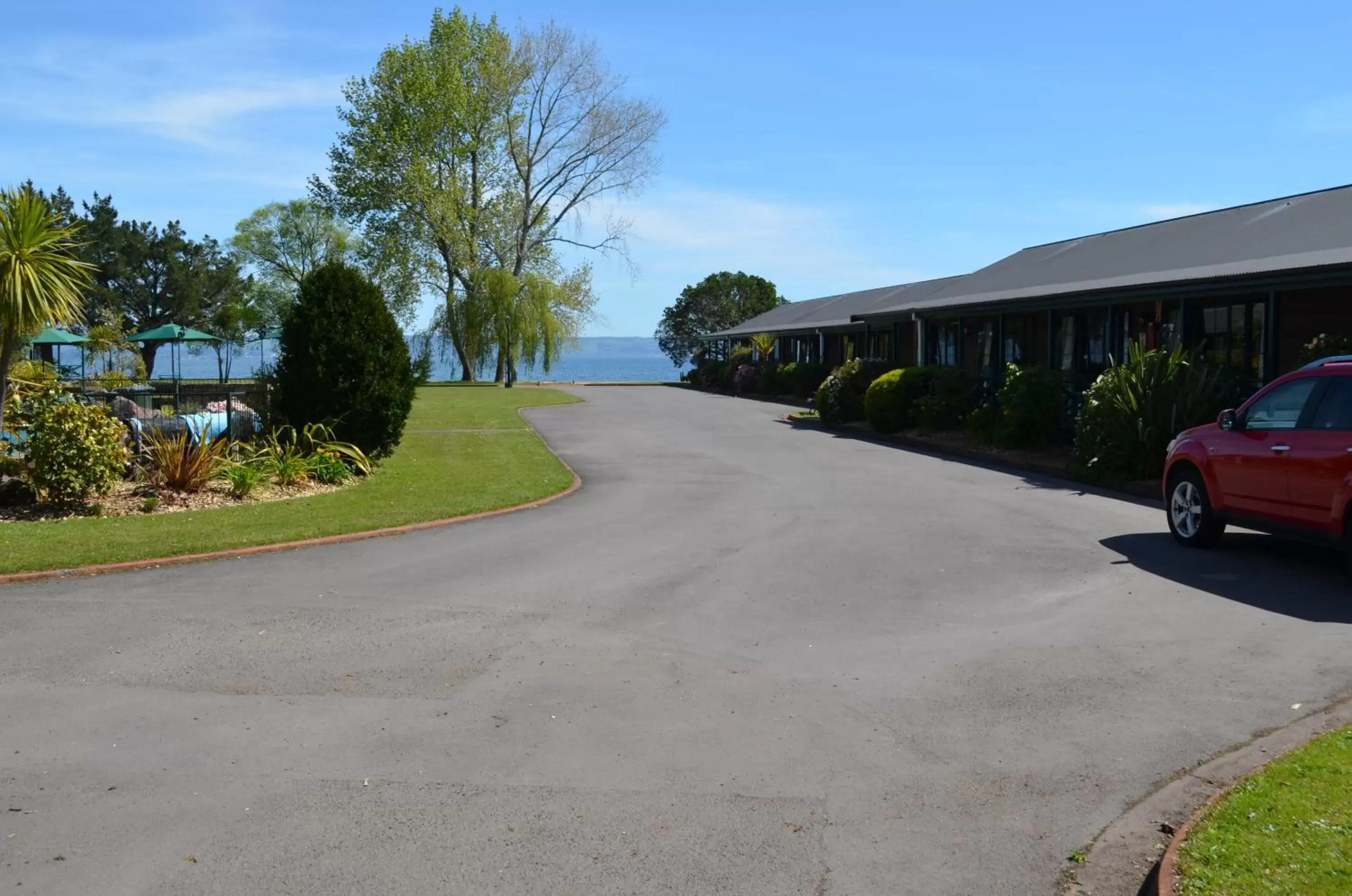 Facade/entrance, Property Building in Cedarwood Lakeside Motel & Conference Venue