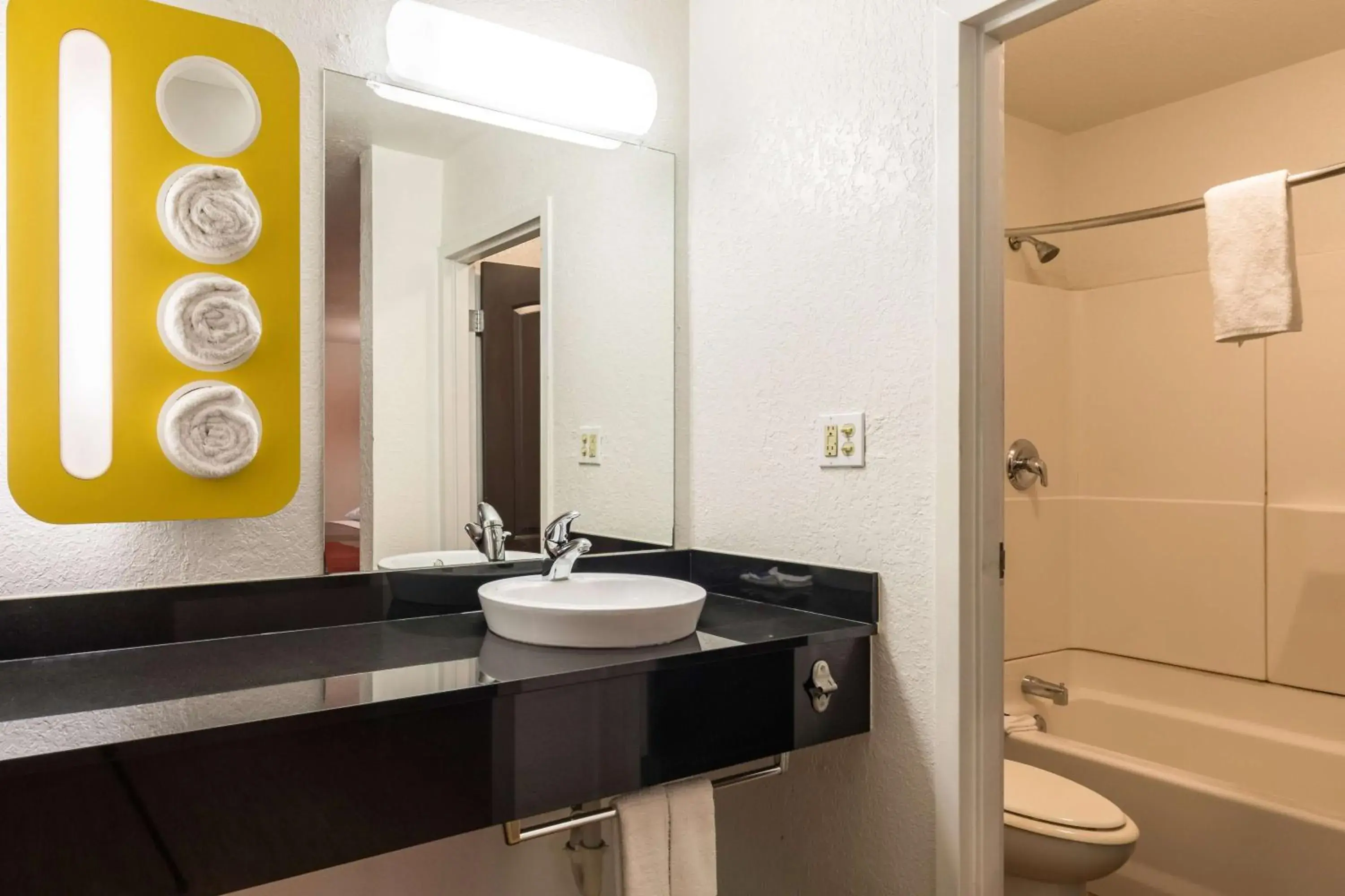 Shower, Bathroom in Motel 6-Uvalde, TX