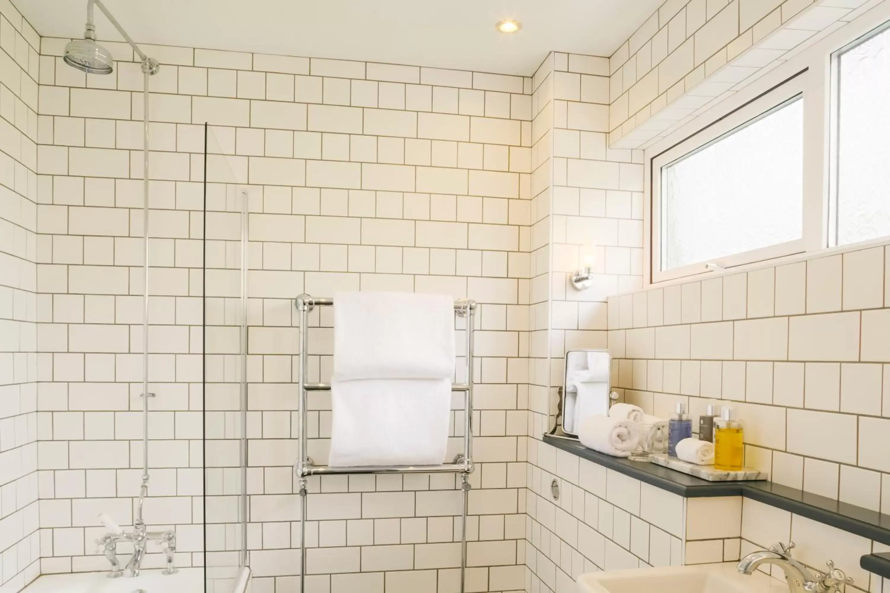 Bathroom in Merchants Manor Spa