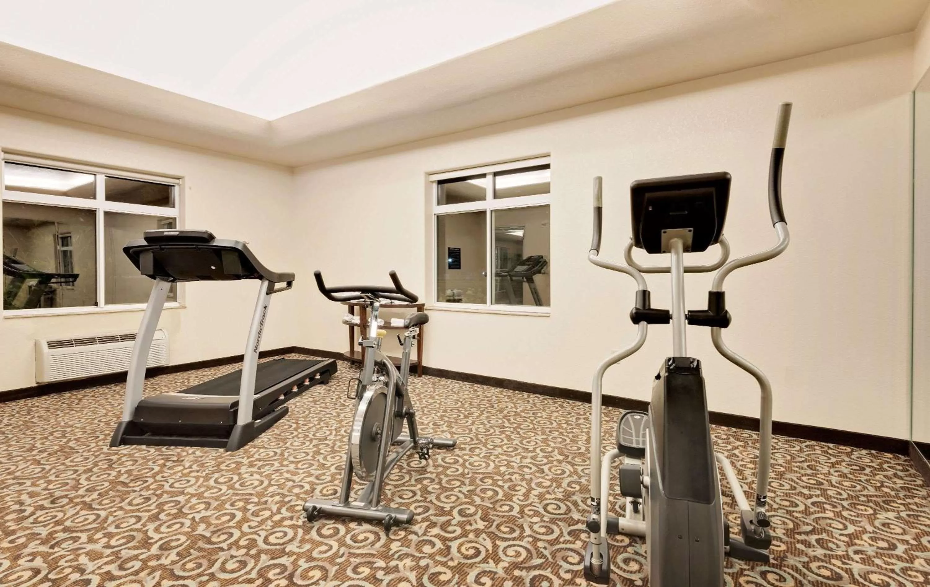 Fitness centre/facilities in Super 8 by Wyndham Odessa TX