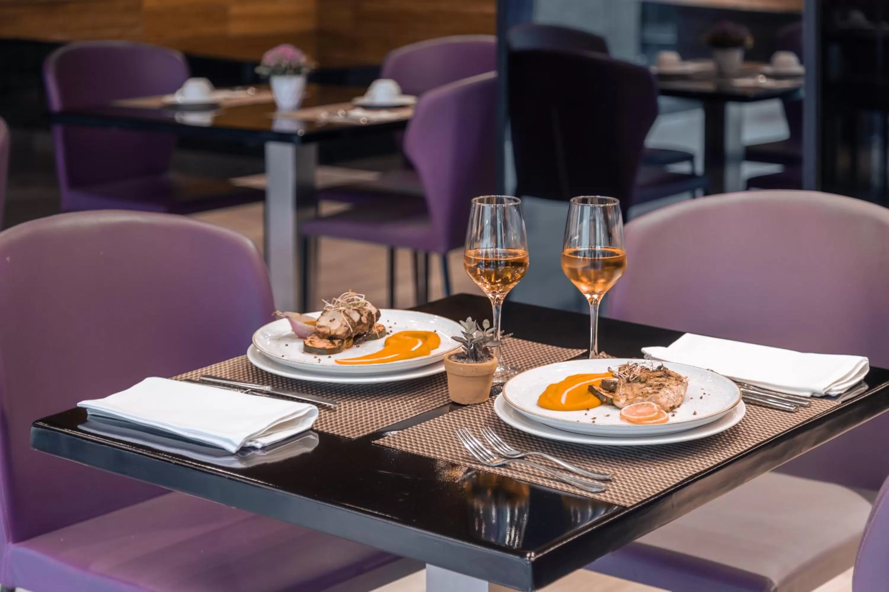 Restaurant/places to eat in Exe Oriental Panamá