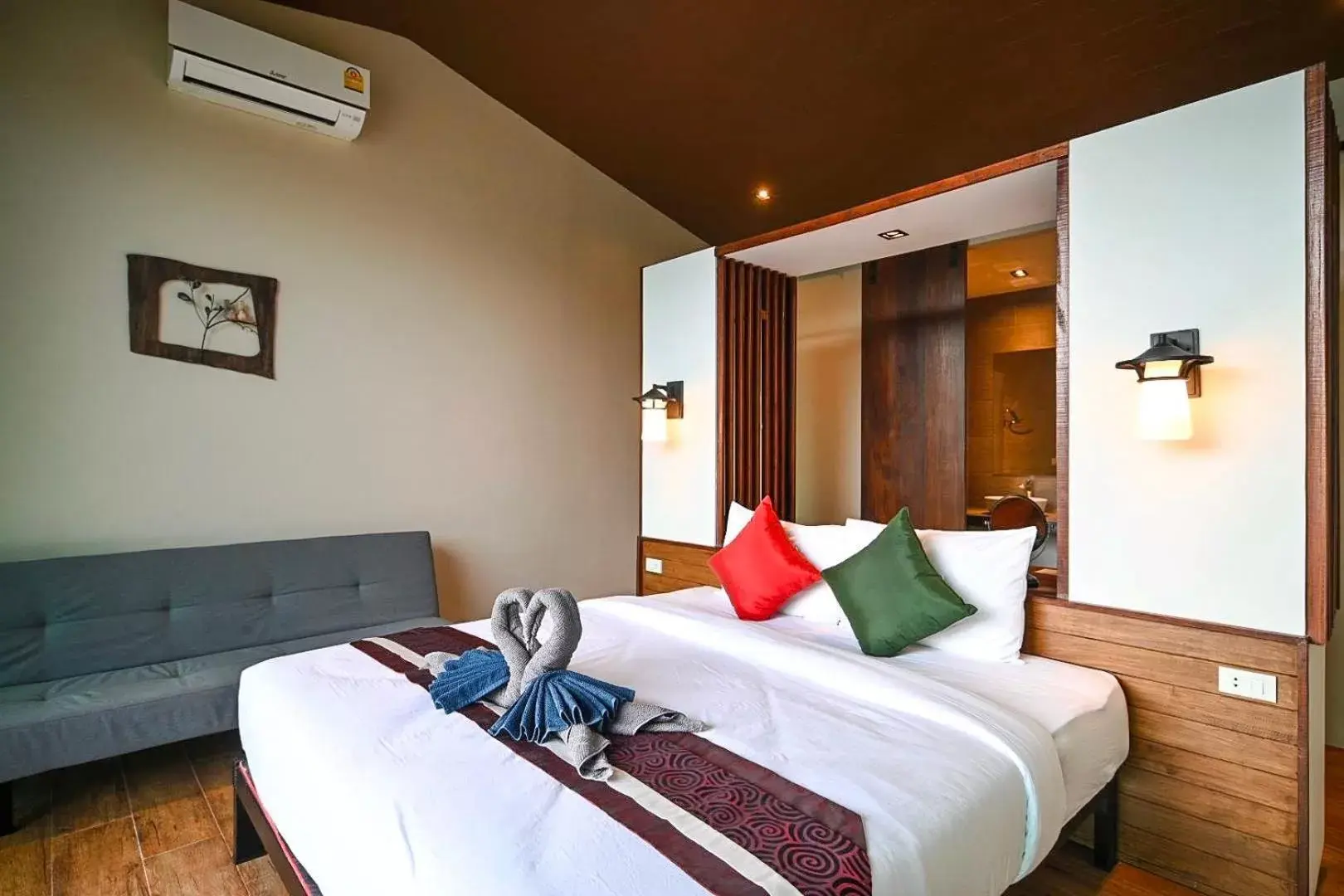 Bed in Bhuvarin Resort