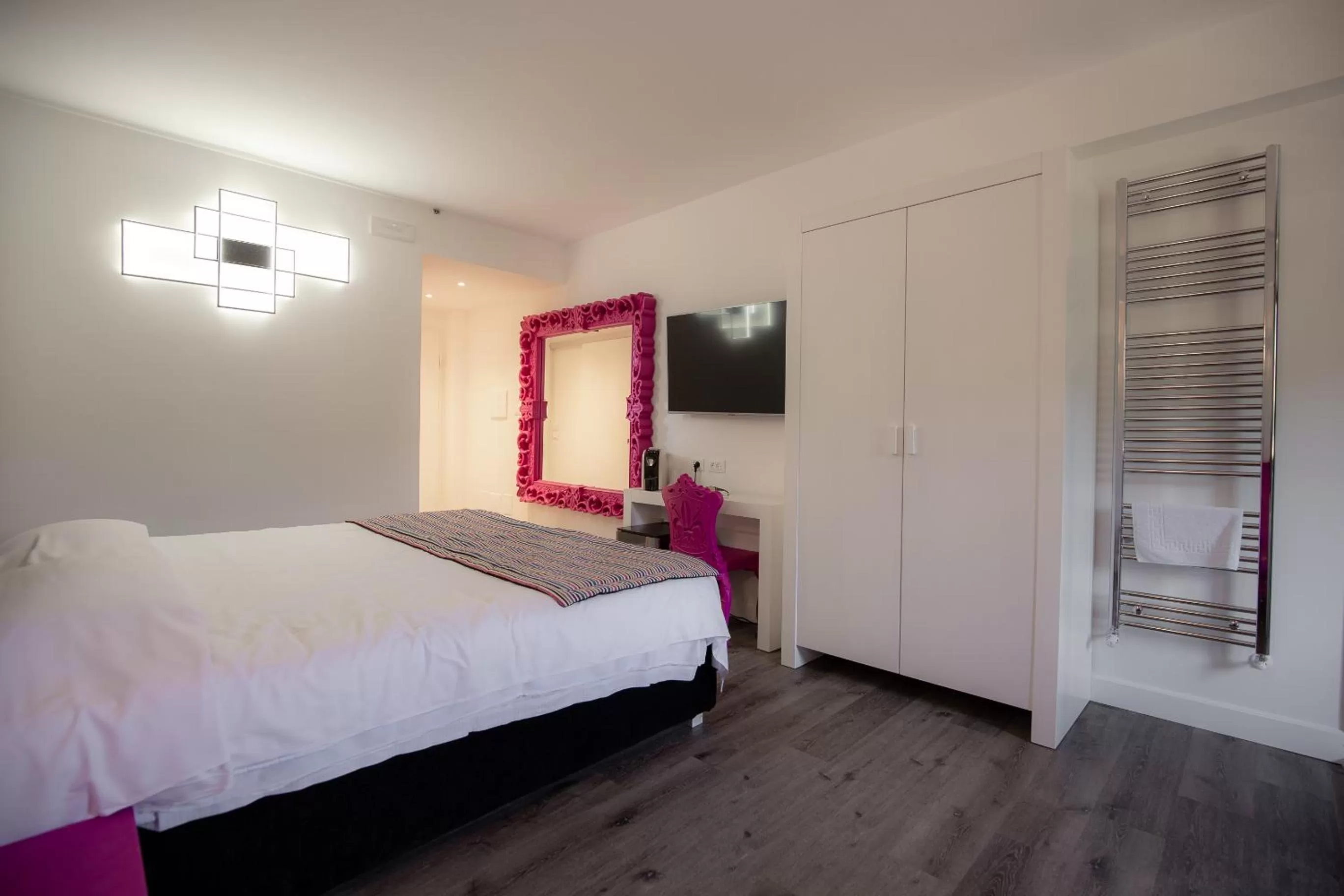 Decorative detail, Bed in Hotel La Compagnia Del Viaggiatore