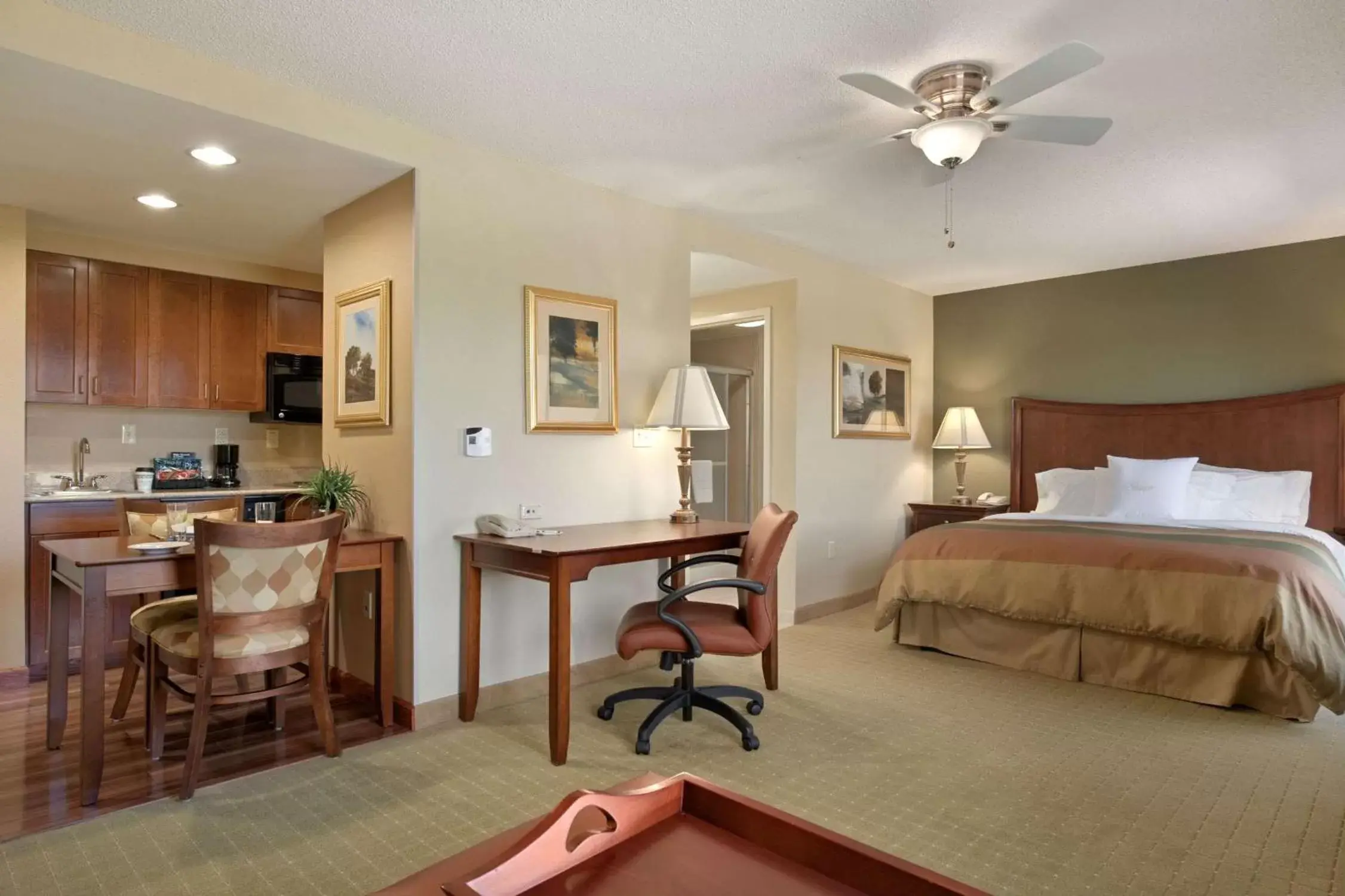 Kitchen or kitchenette in Homewood Suites by Hilton Rochester - Victor