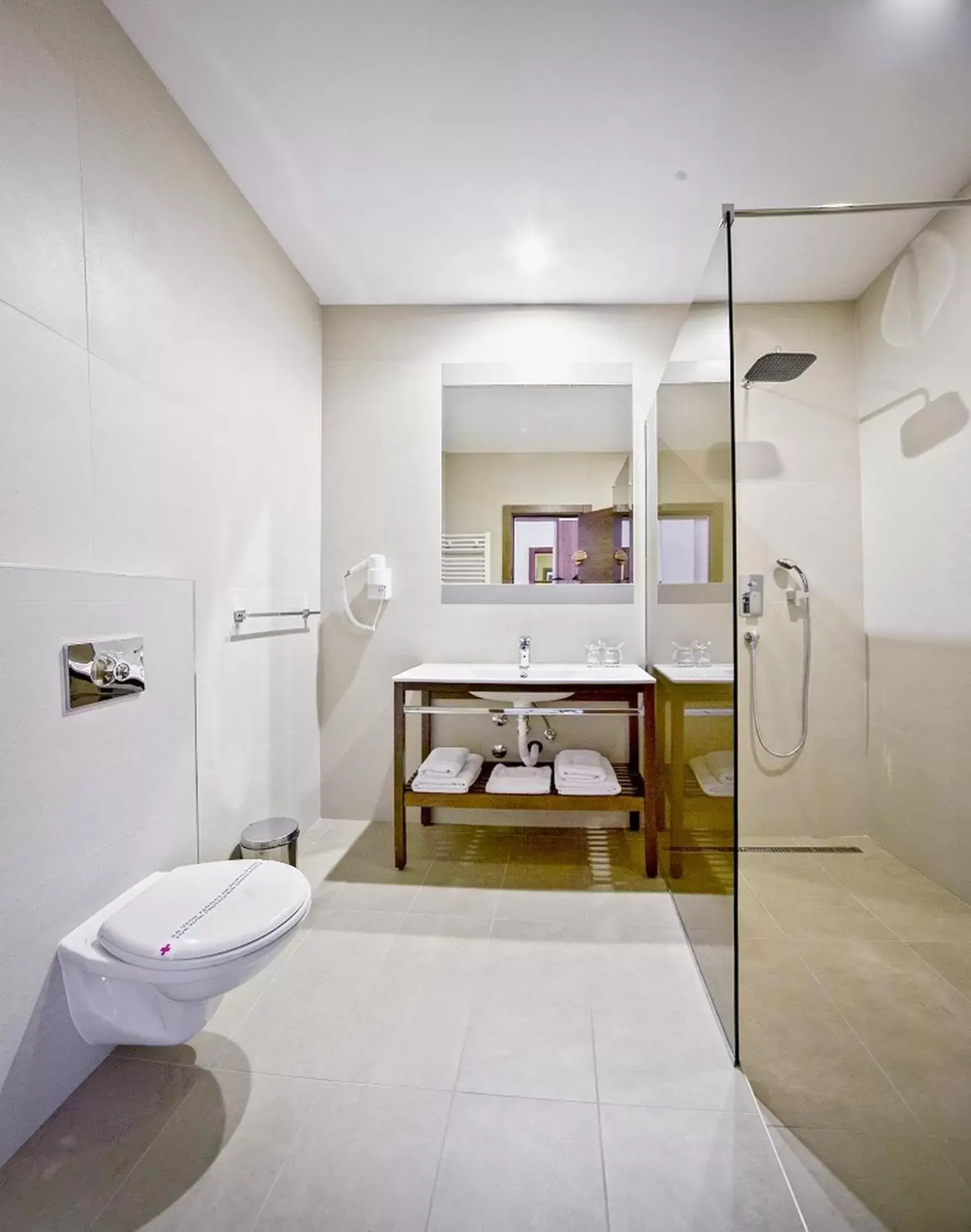 Shower, Bathroom in Hotel Marshal Garni