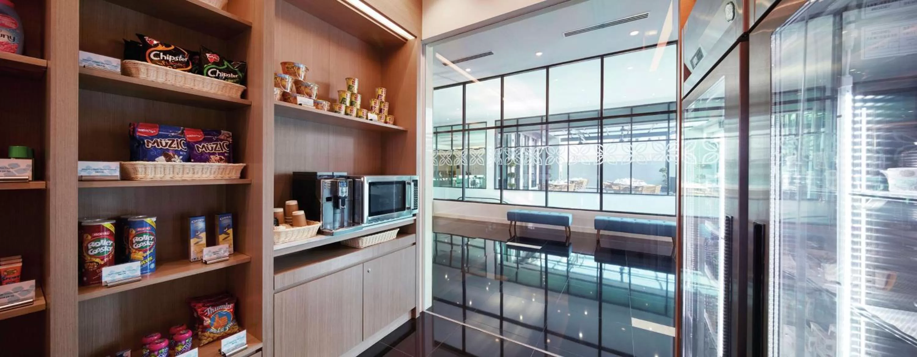 Restaurant/places to eat in Hilton Garden Inn Puchong