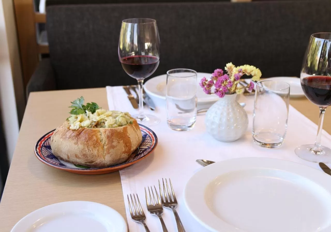 Restaurant/places to eat in Evora Hotel