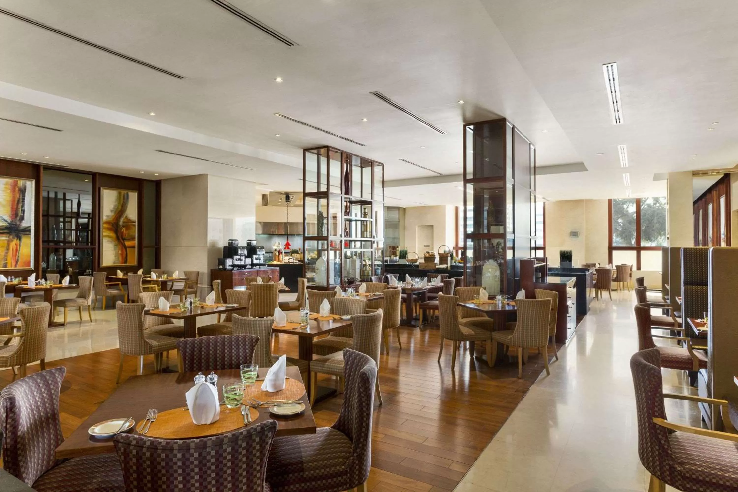 Restaurant/places to eat in Crowne Plaza - Dubai Jumeirah by IHG