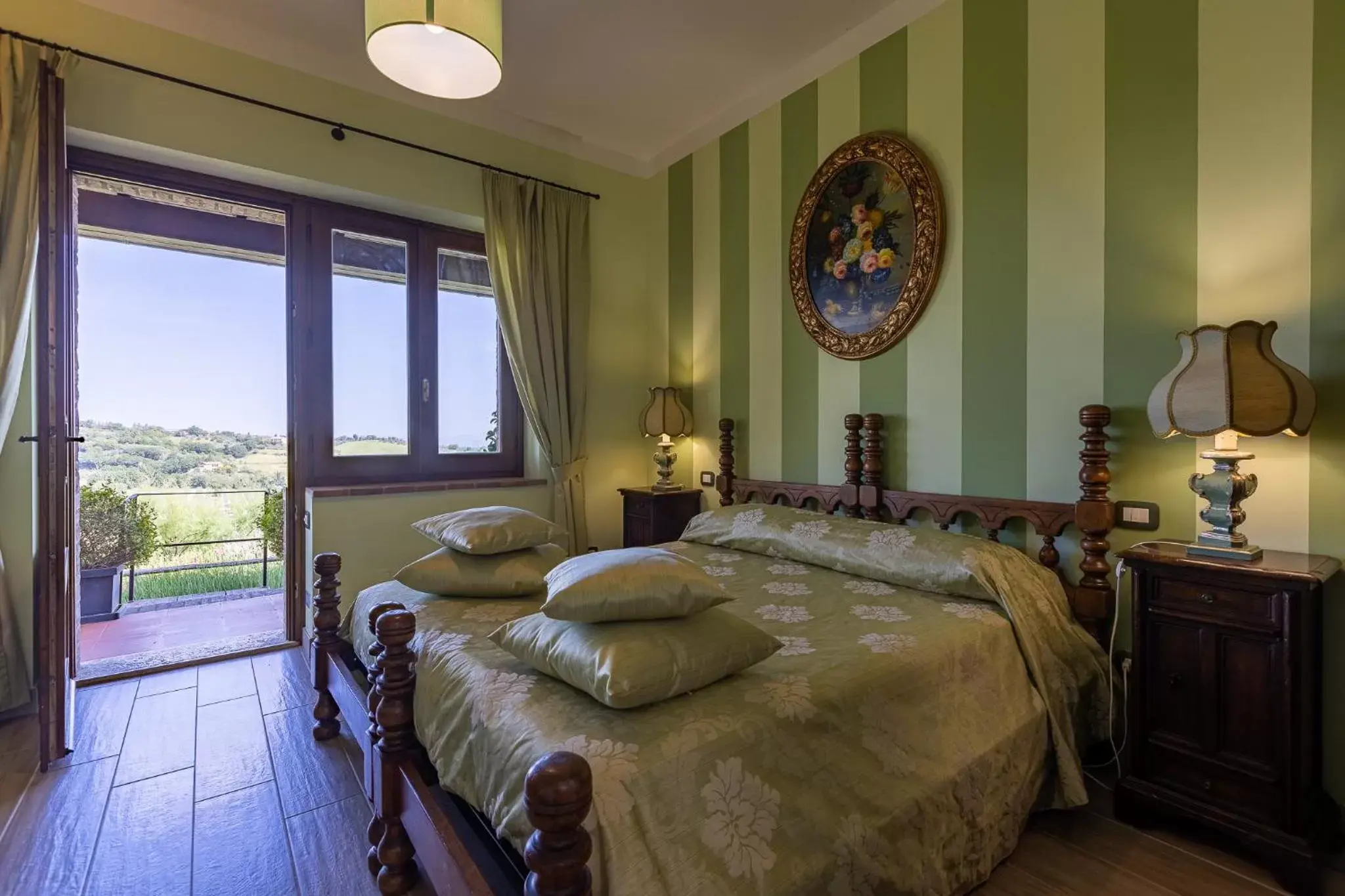 Photo of the whole room in B&B FONTERONCONE di KRYVUTA OKSANA