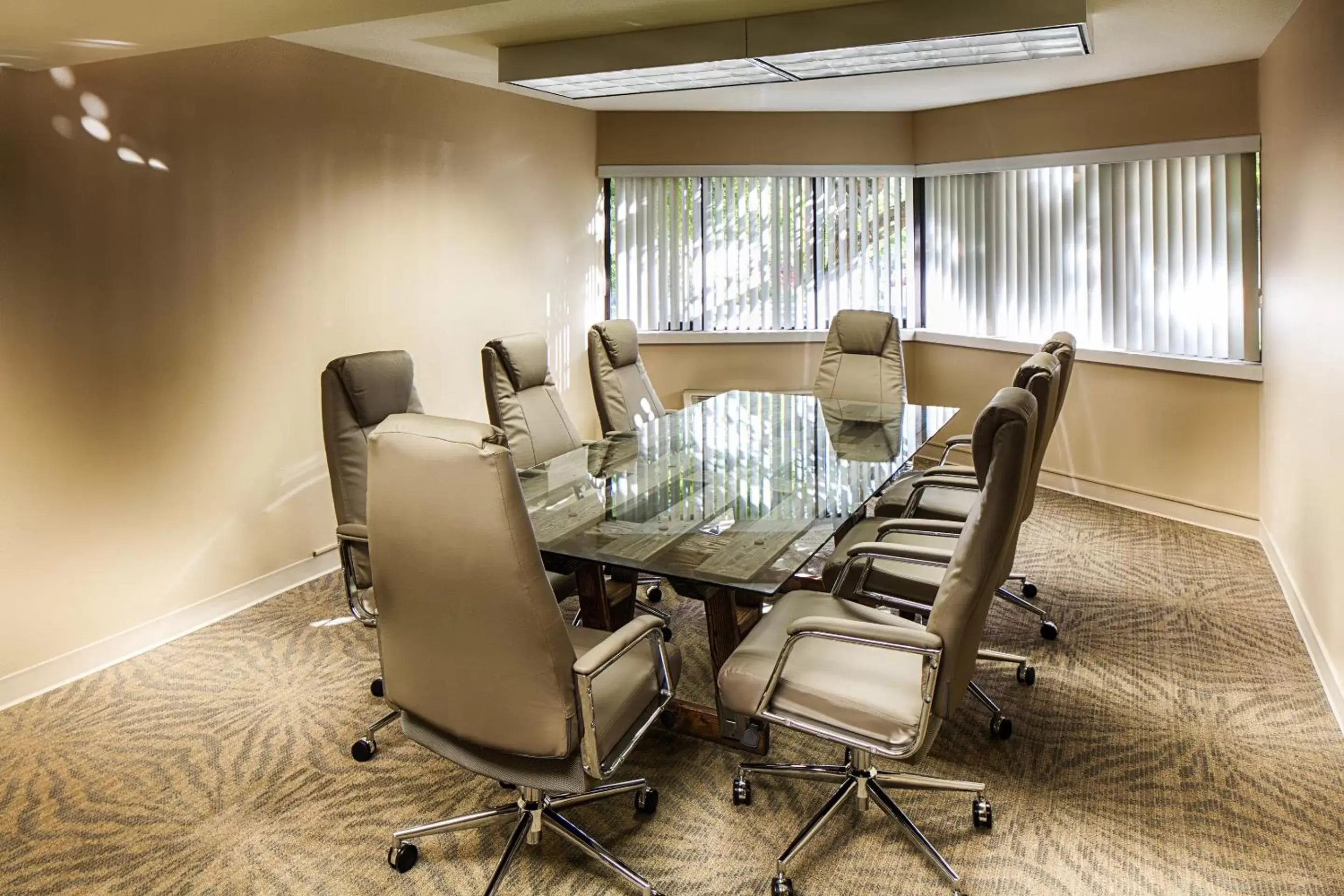 Meeting/conference room, Business Area/Conference Room in Centennial Hotel Spokane