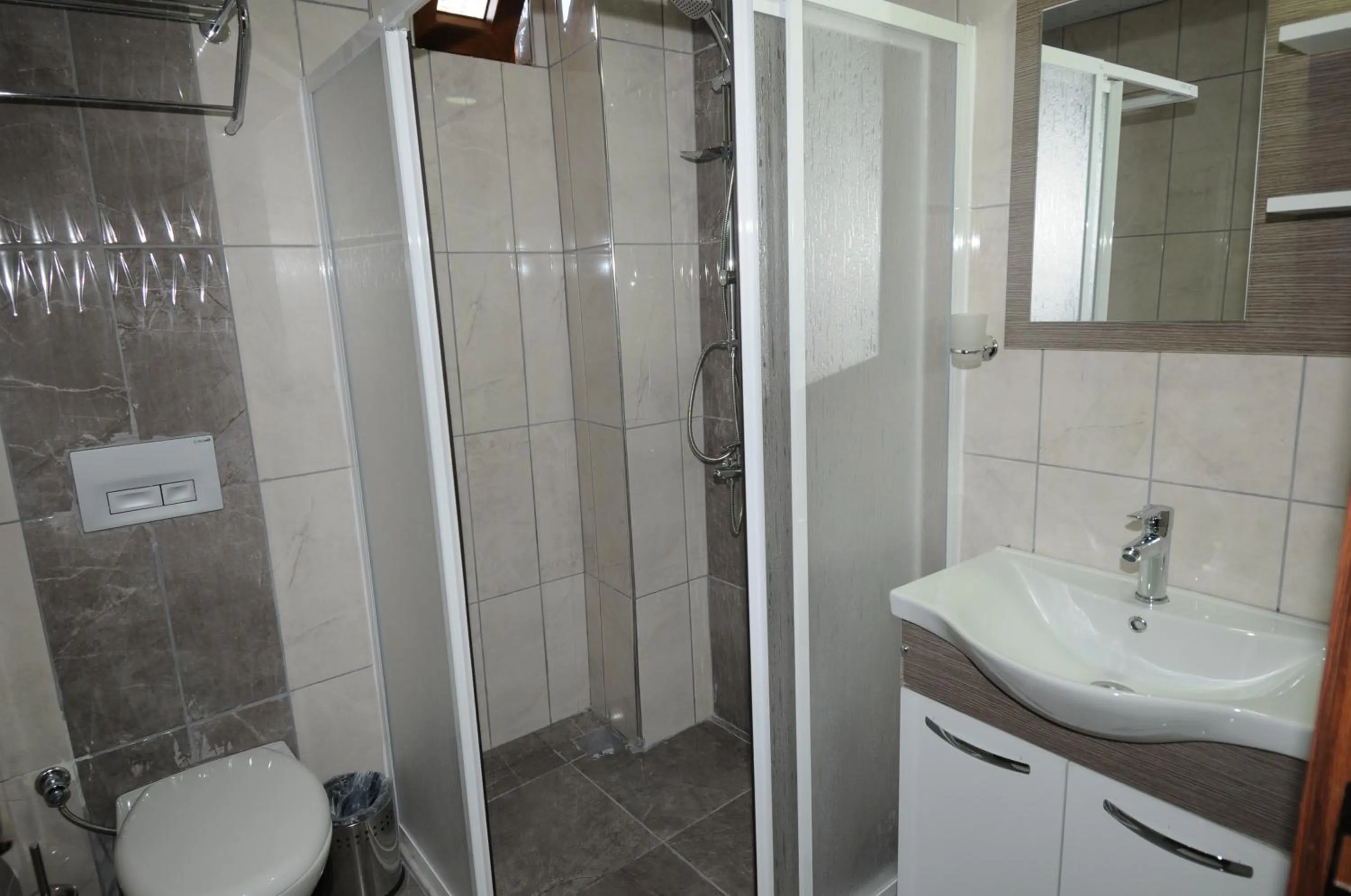 Bathroom in Bellamaritimo Hotel