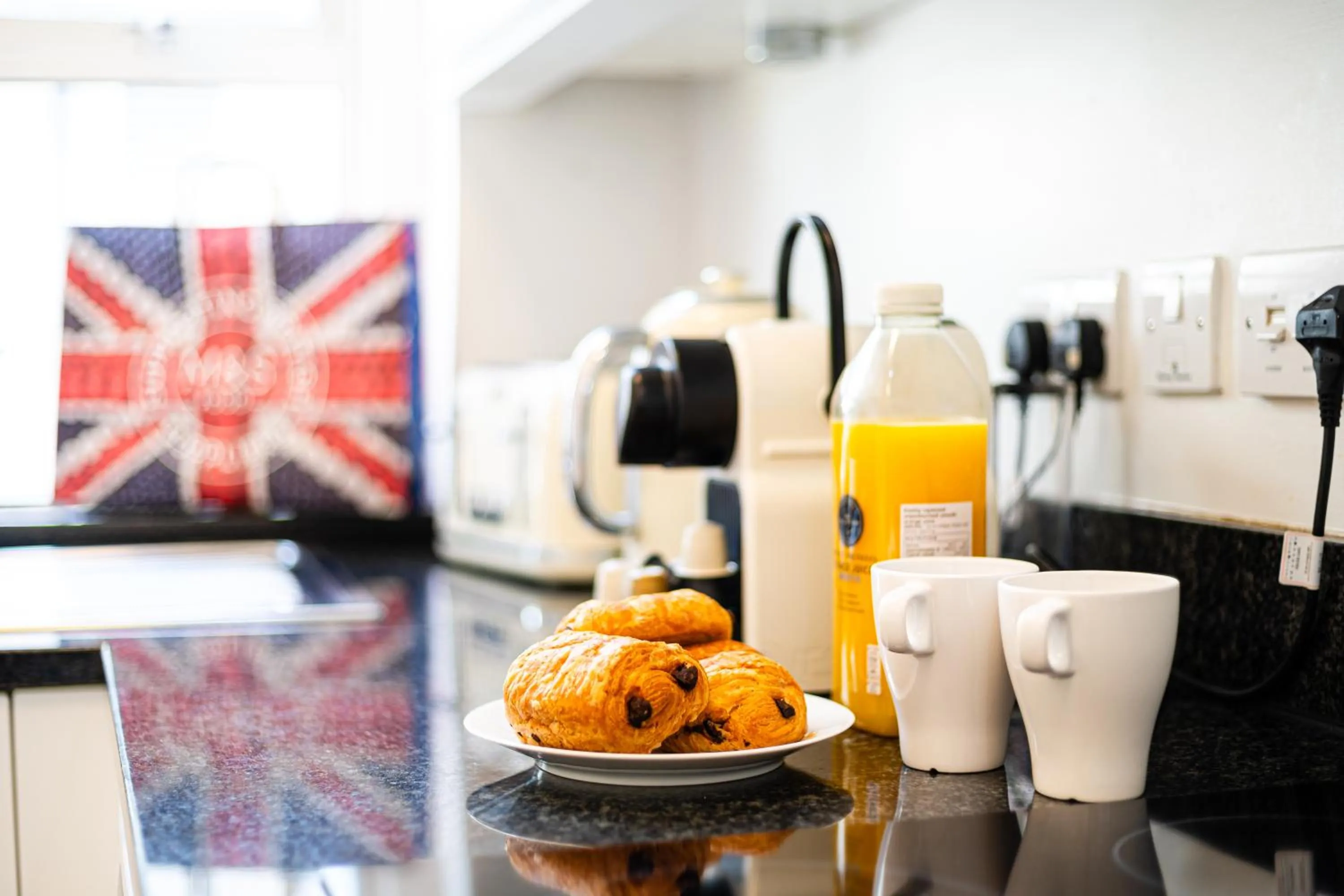 Coffee/tea facilities in Bond Street Serviced Apartment
