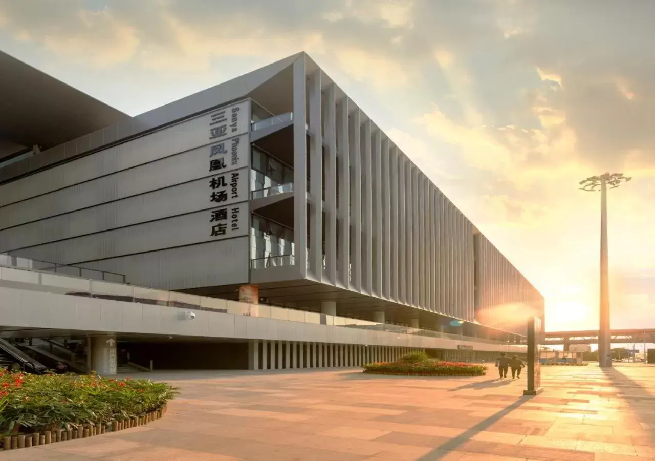 Spring, Property Building in Sanya Phoenix Airport Hotel