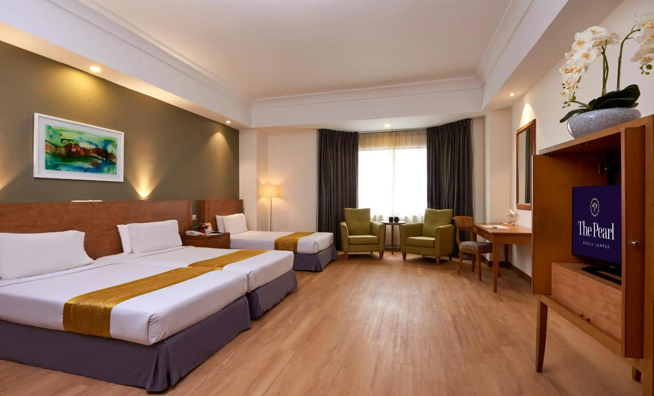 Bed in Pearl International Hotel Bed in Pearl International Hotel