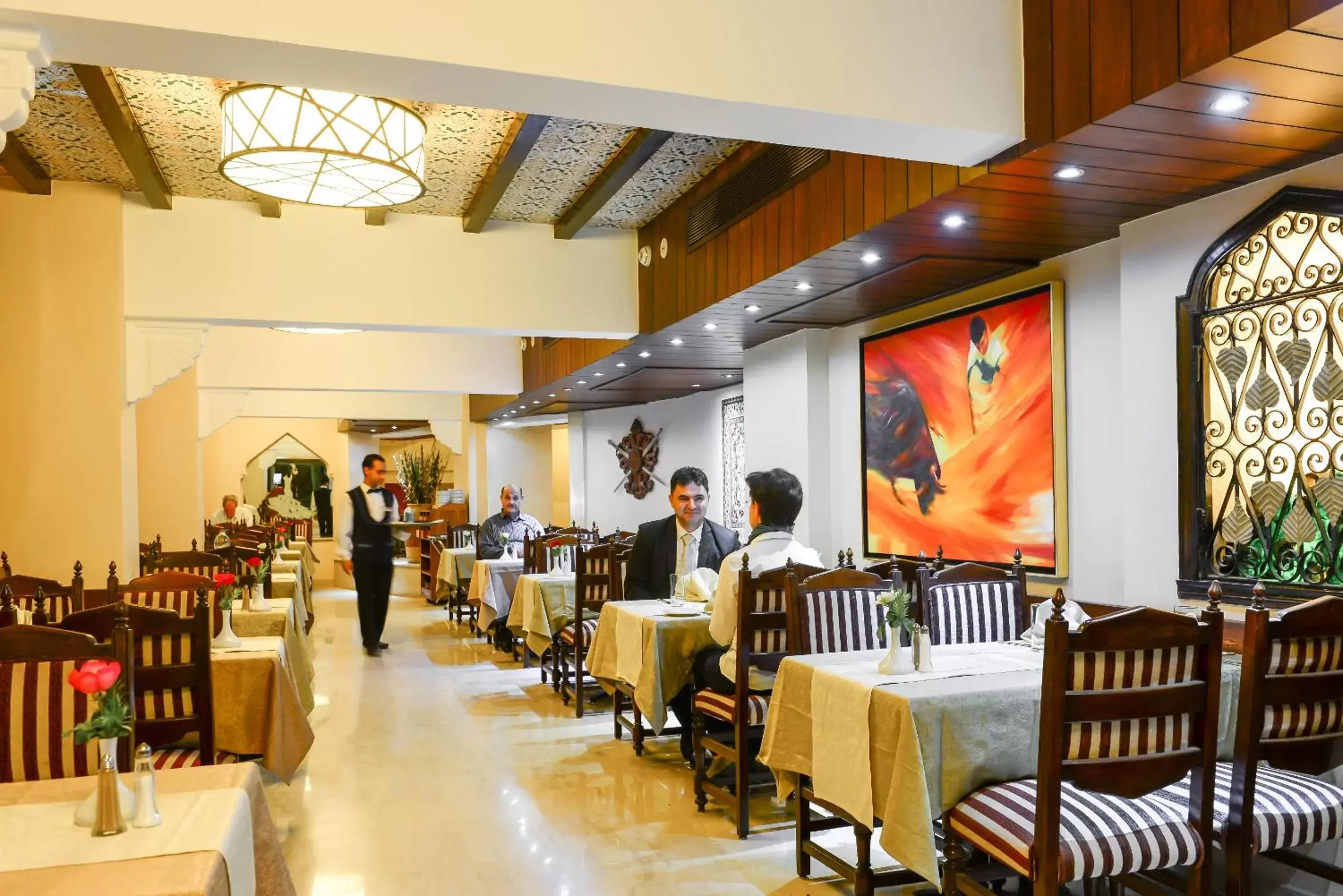 Restaurant/Places to Eat in Golden Tulip Hotel Flamenco Cairo
