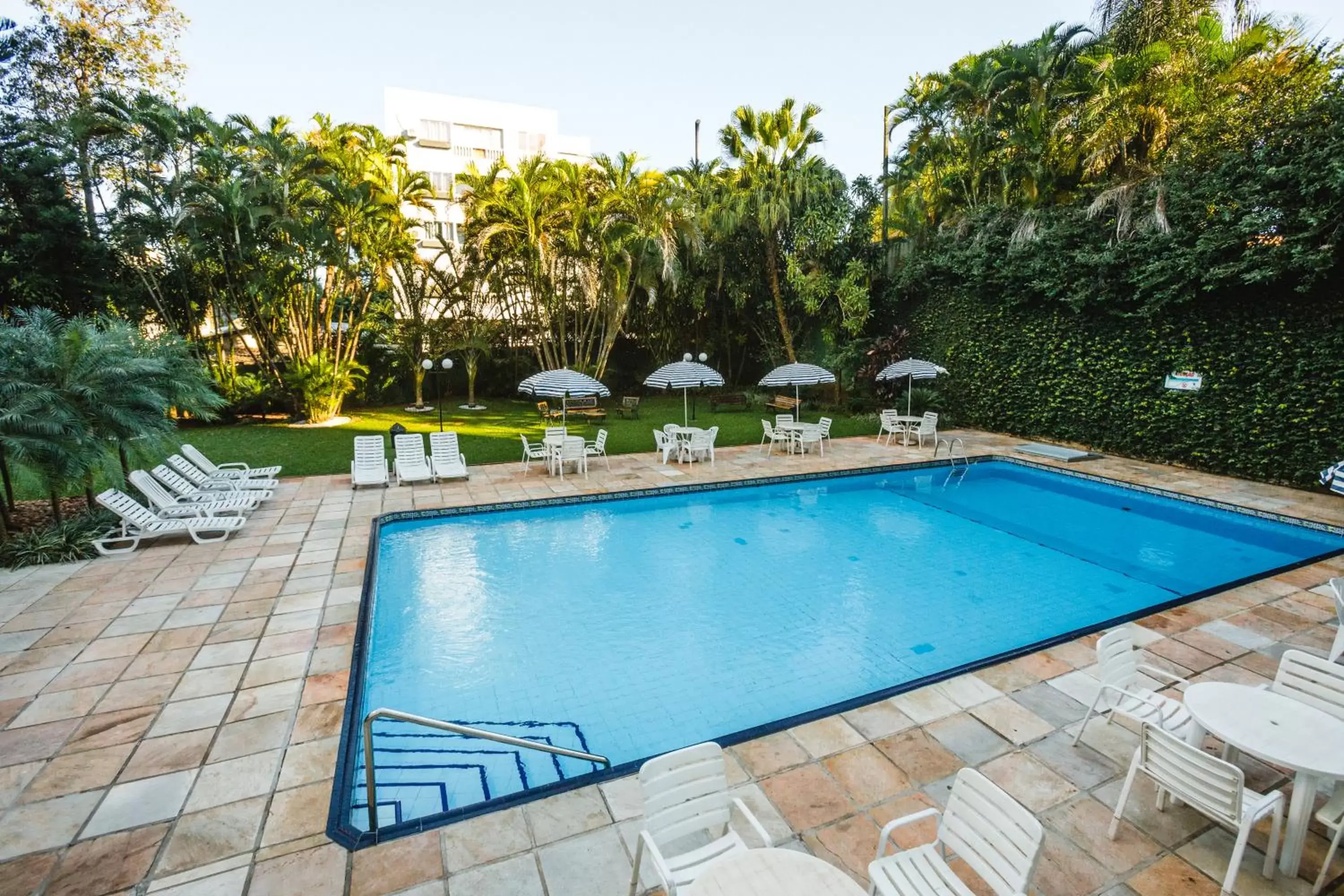 Pool view, Swimming Pool in Foz Presidente Economic Hotel