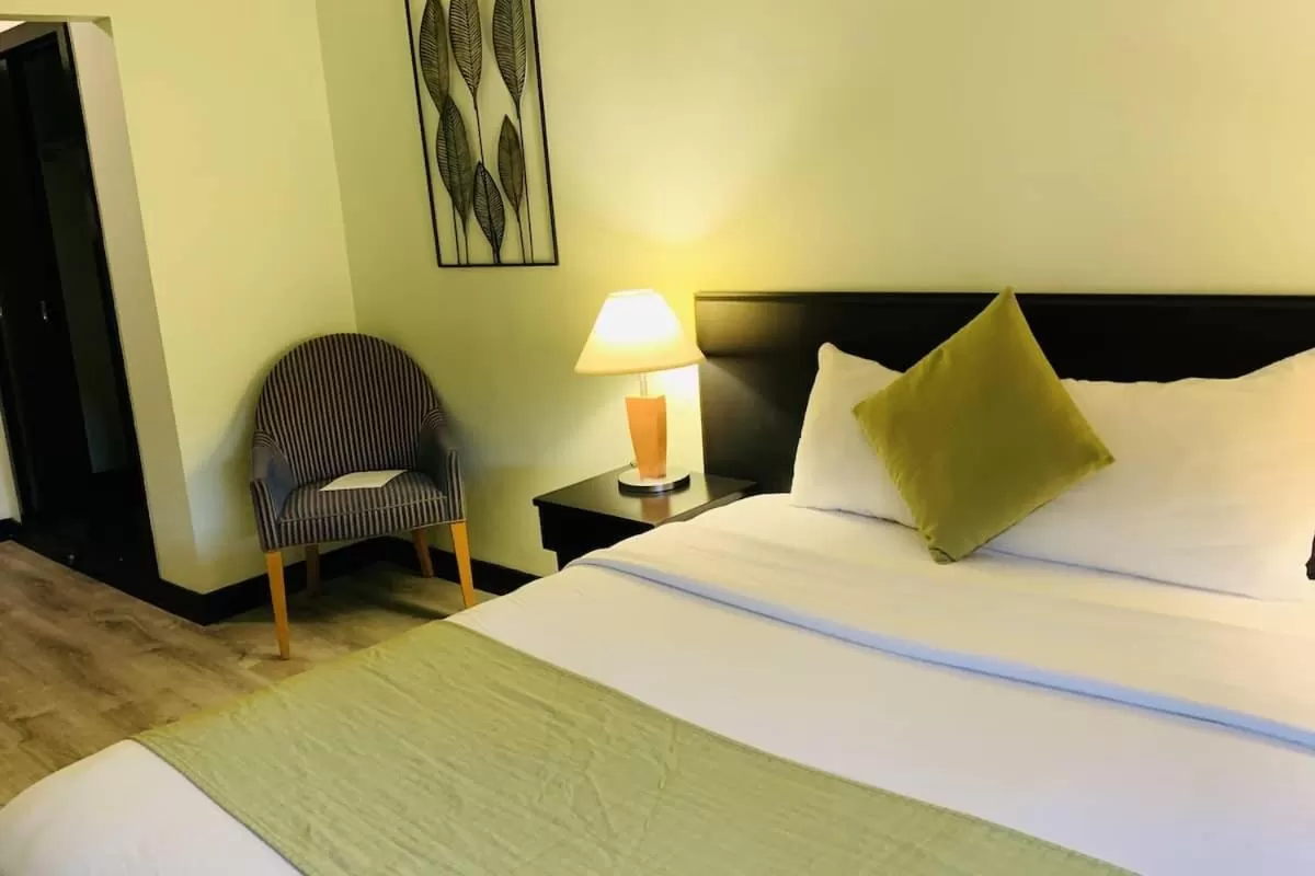 Bed in Hotel at the Waldorf