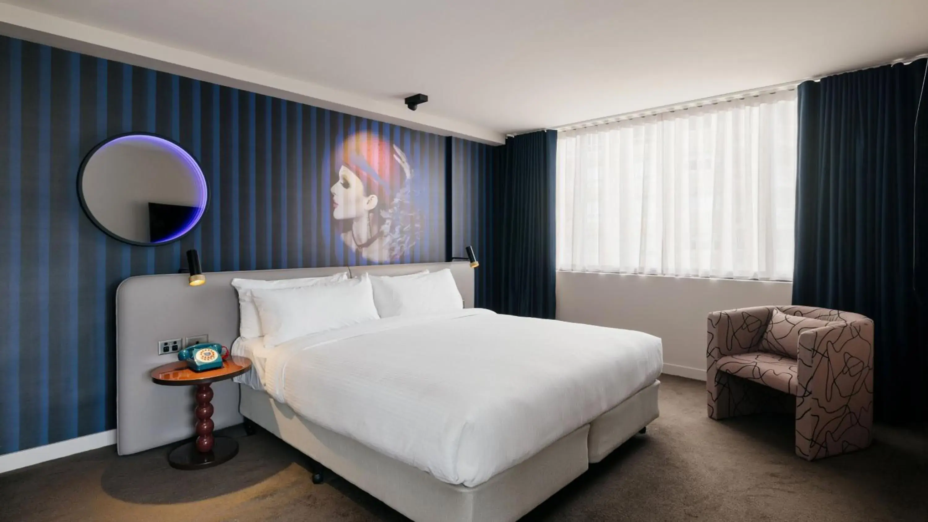 Bed in Hotel Indigo Sydney Potts Point