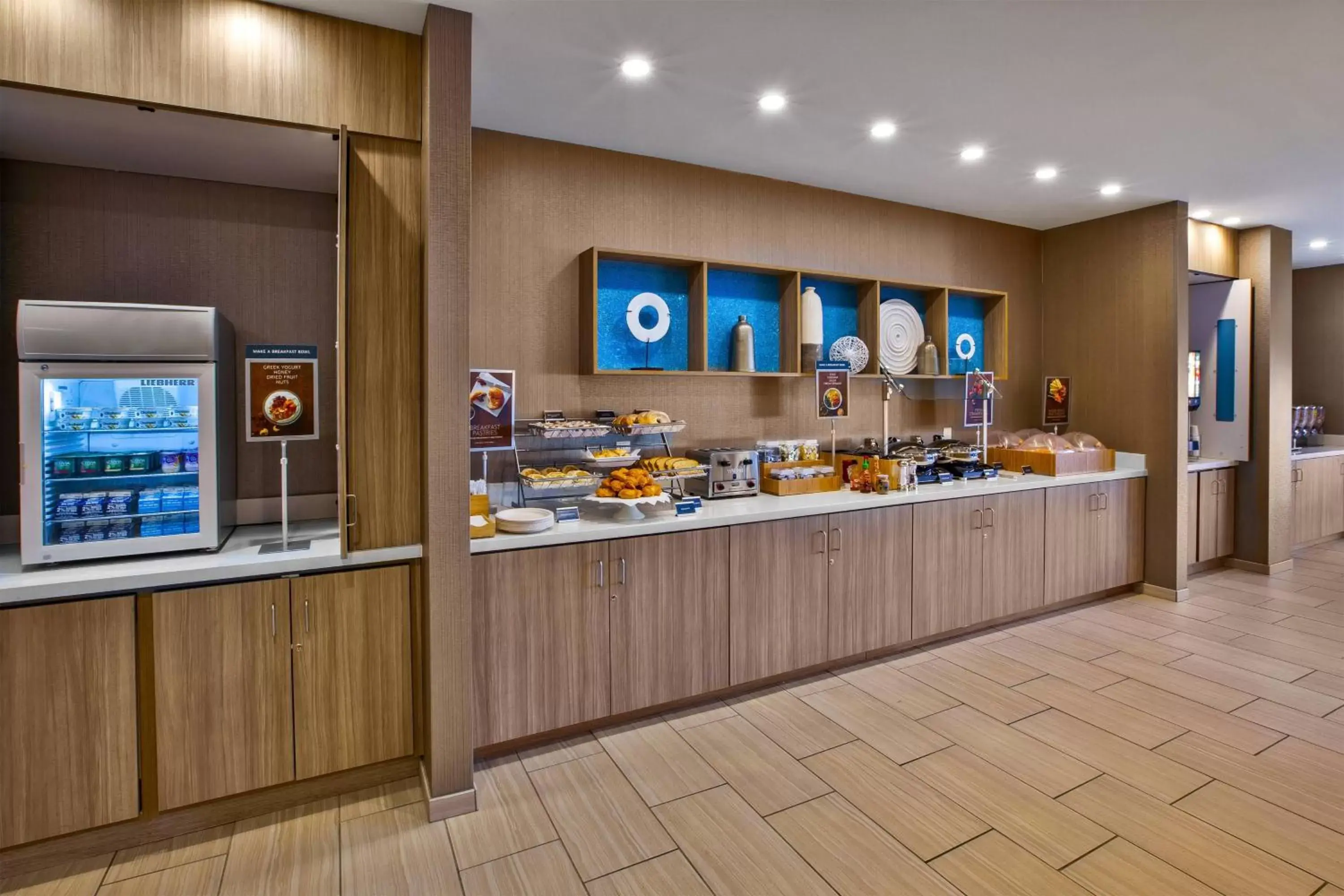 Breakfast, Restaurant/Places to Eat in SpringHill Suites by Marriott Pittsburgh Butler/Centre City