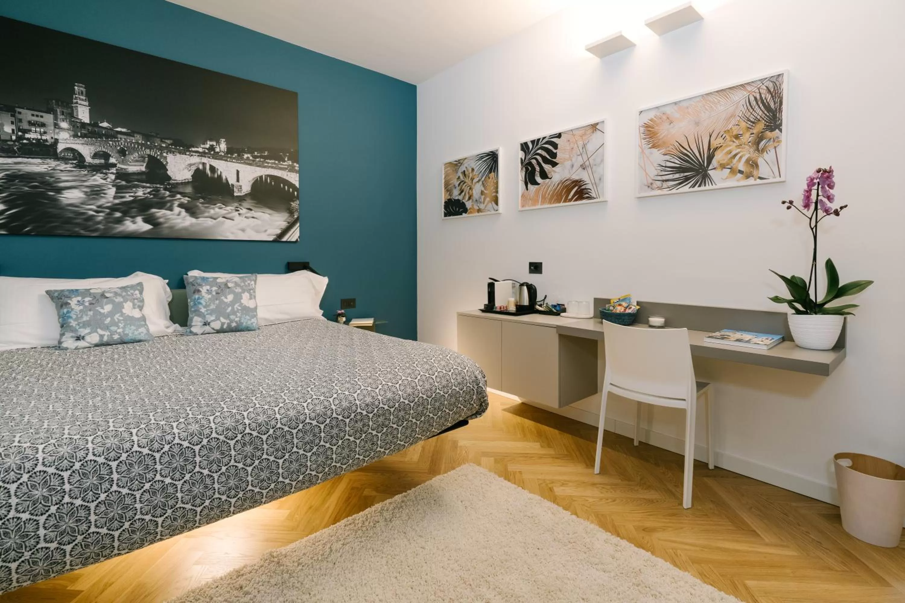 Bed in Hotel Giulietta e Romeo ***S