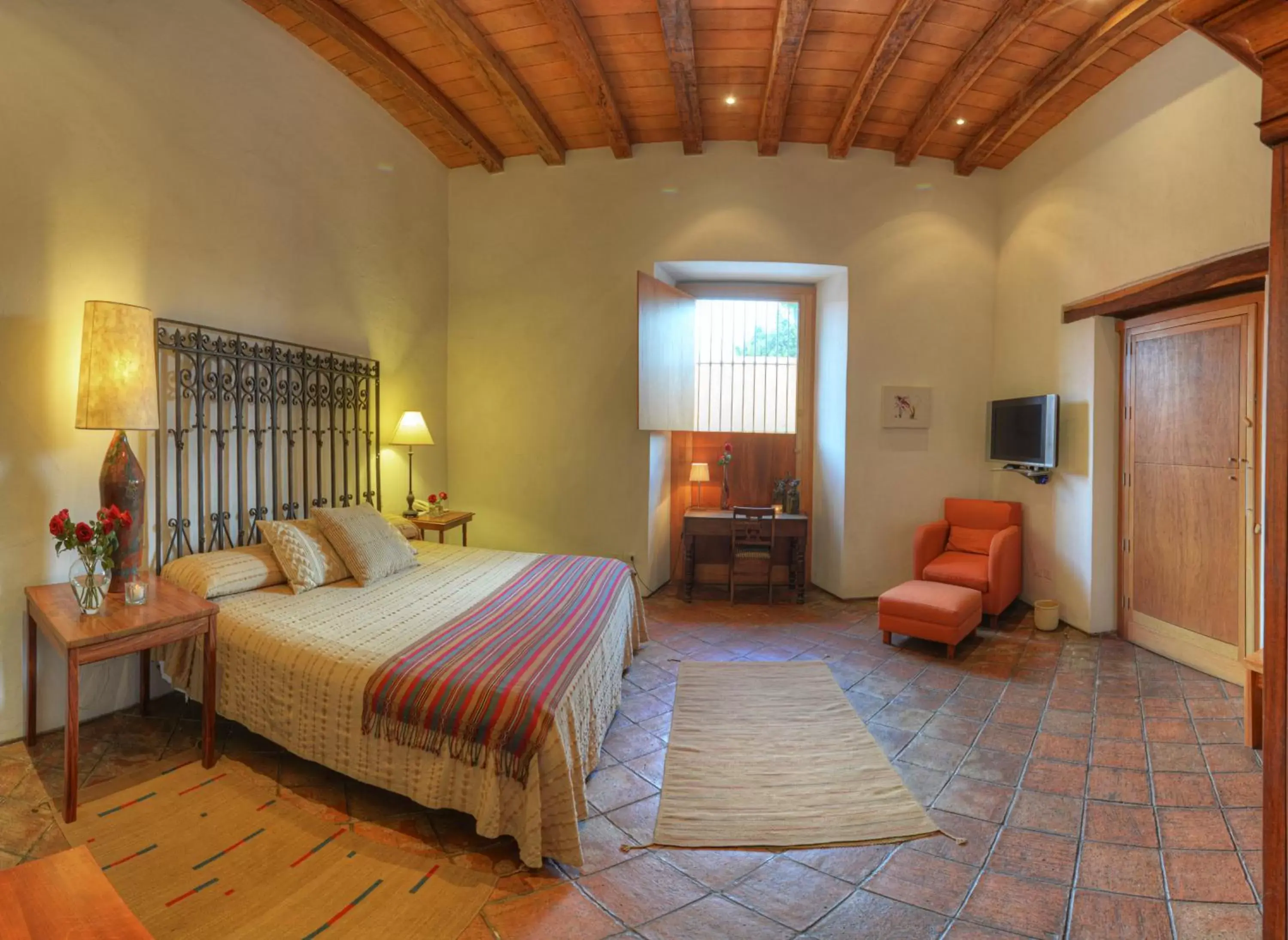 Photo of the whole room in Hotel La Casona de Tita