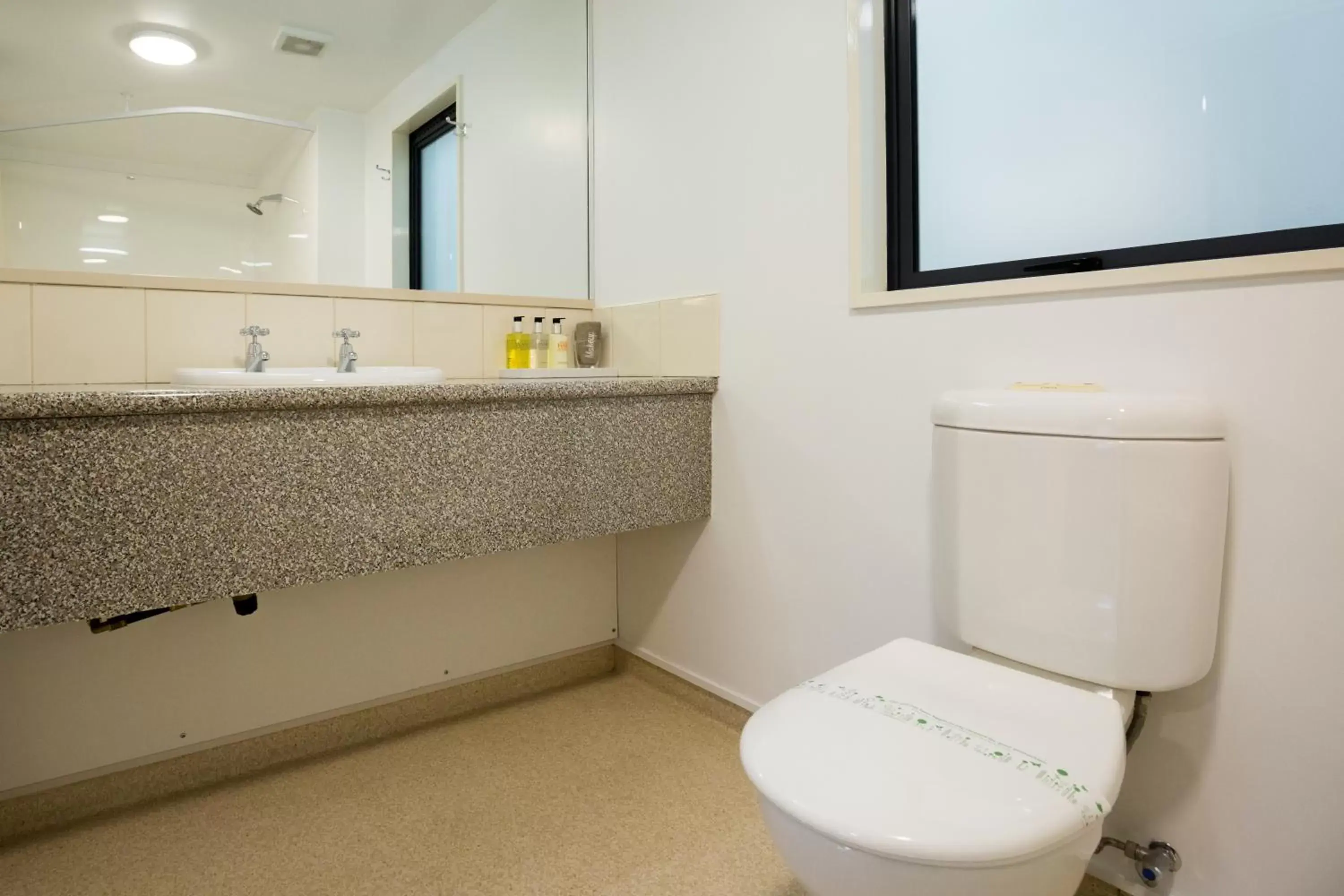 Toilet, Bathroom in Bella Vista Queenstown