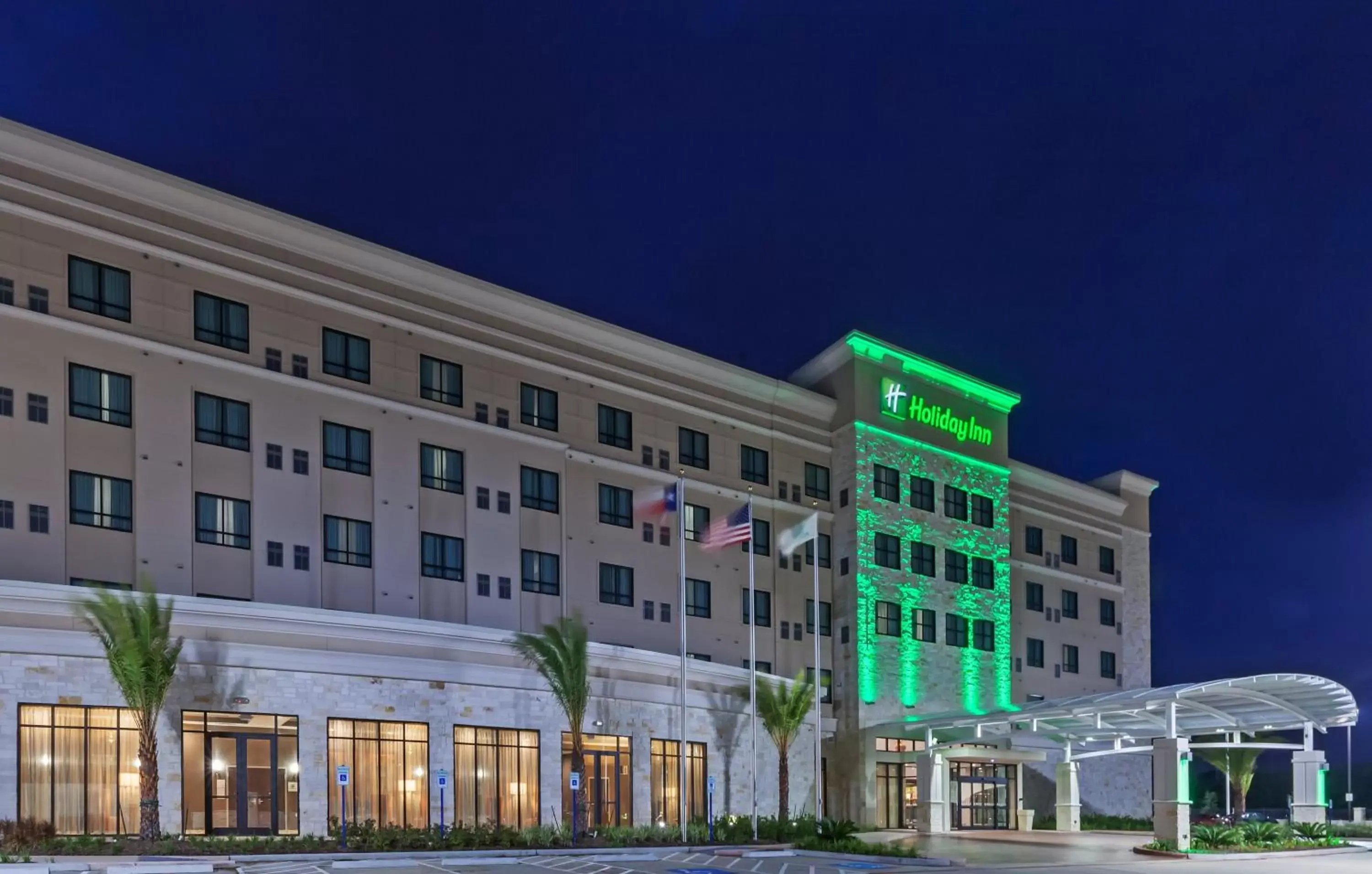 Property Building in Holiday Inn Houston NE-Bush Airport Area, an IHG Hotel