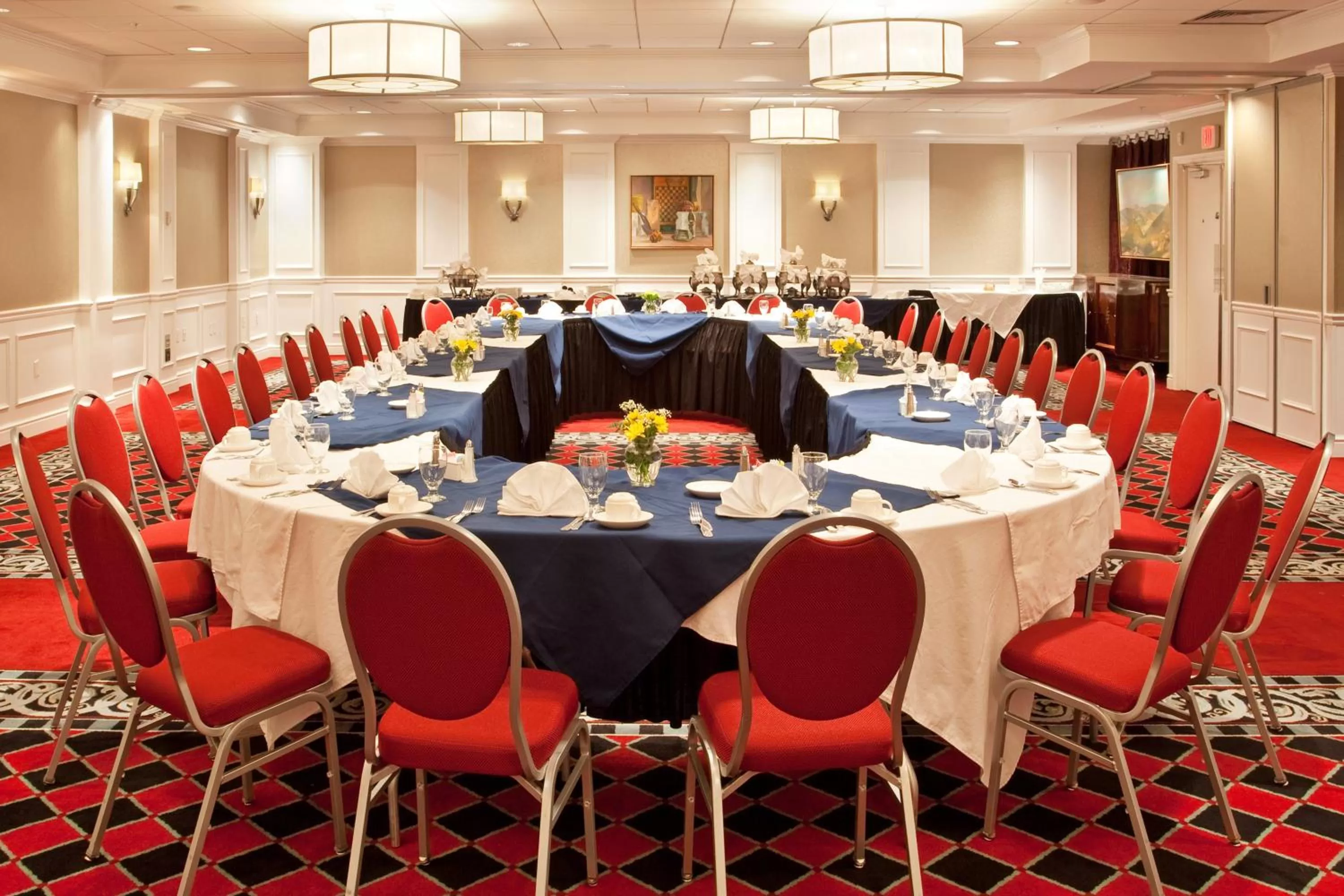 Meeting/conference room in Holiday Inn Johnstown-Downtown by IHG