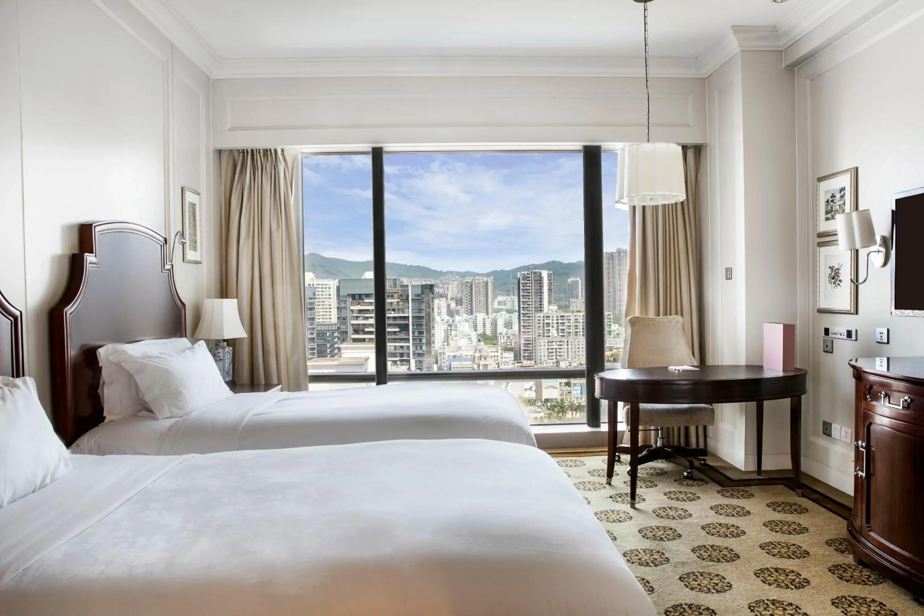 bunk bed in The Langham, Shenzhen