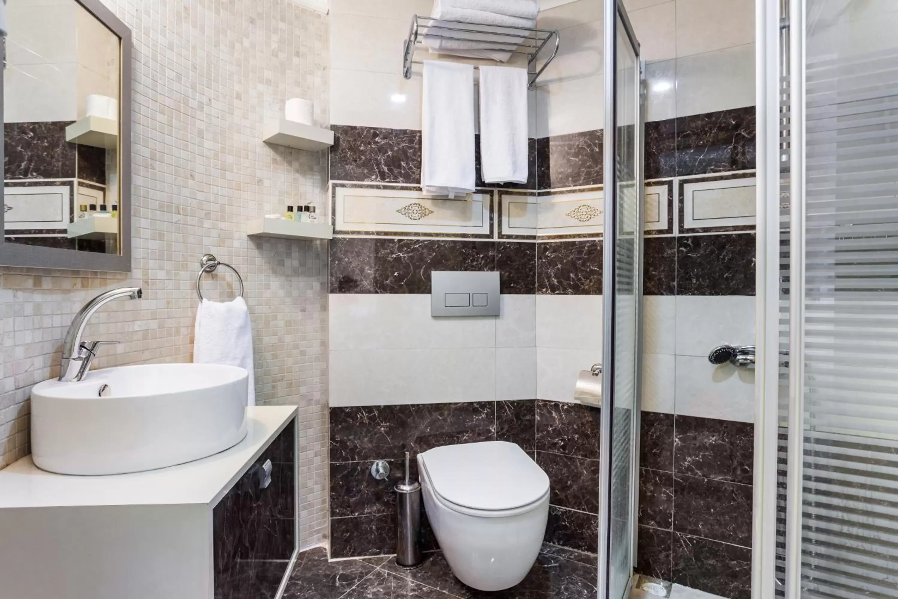 Shower, Bathroom in Ayhan Hotel
